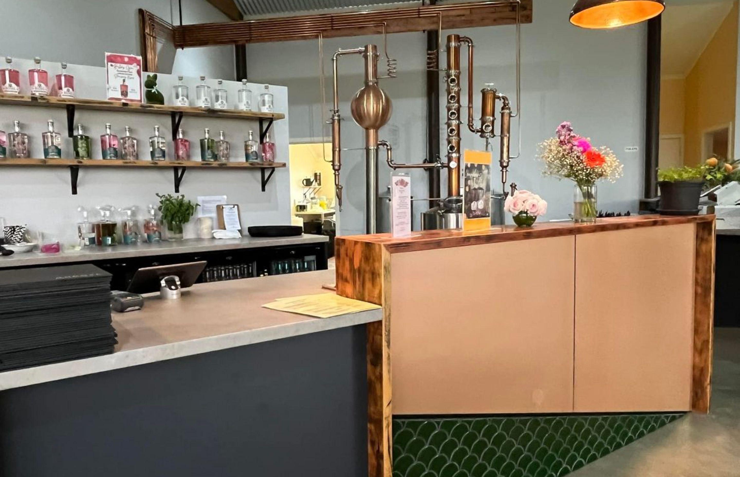 Ruston’s Roses – Cafe & Distillery