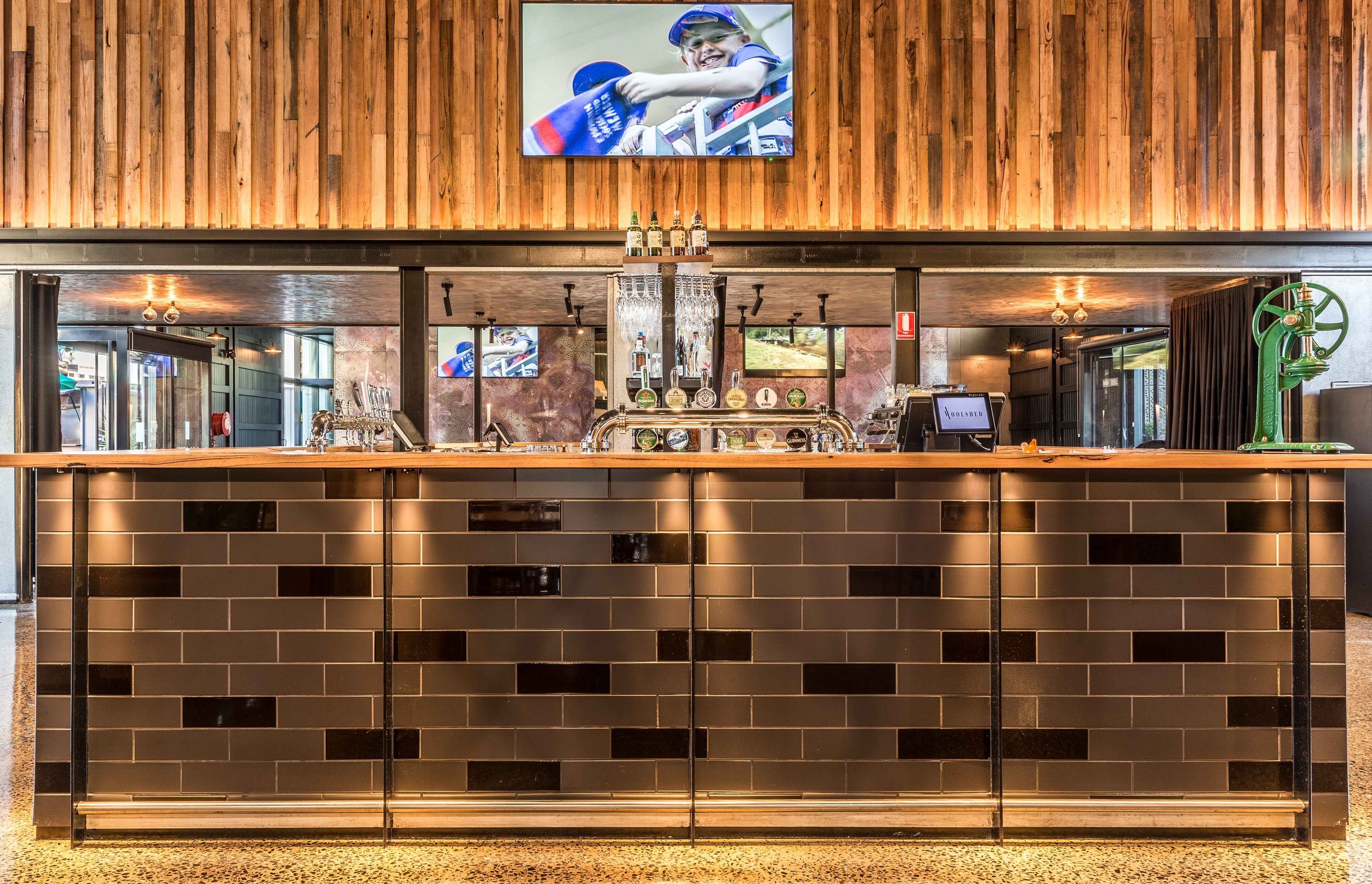 Woolshed Pub