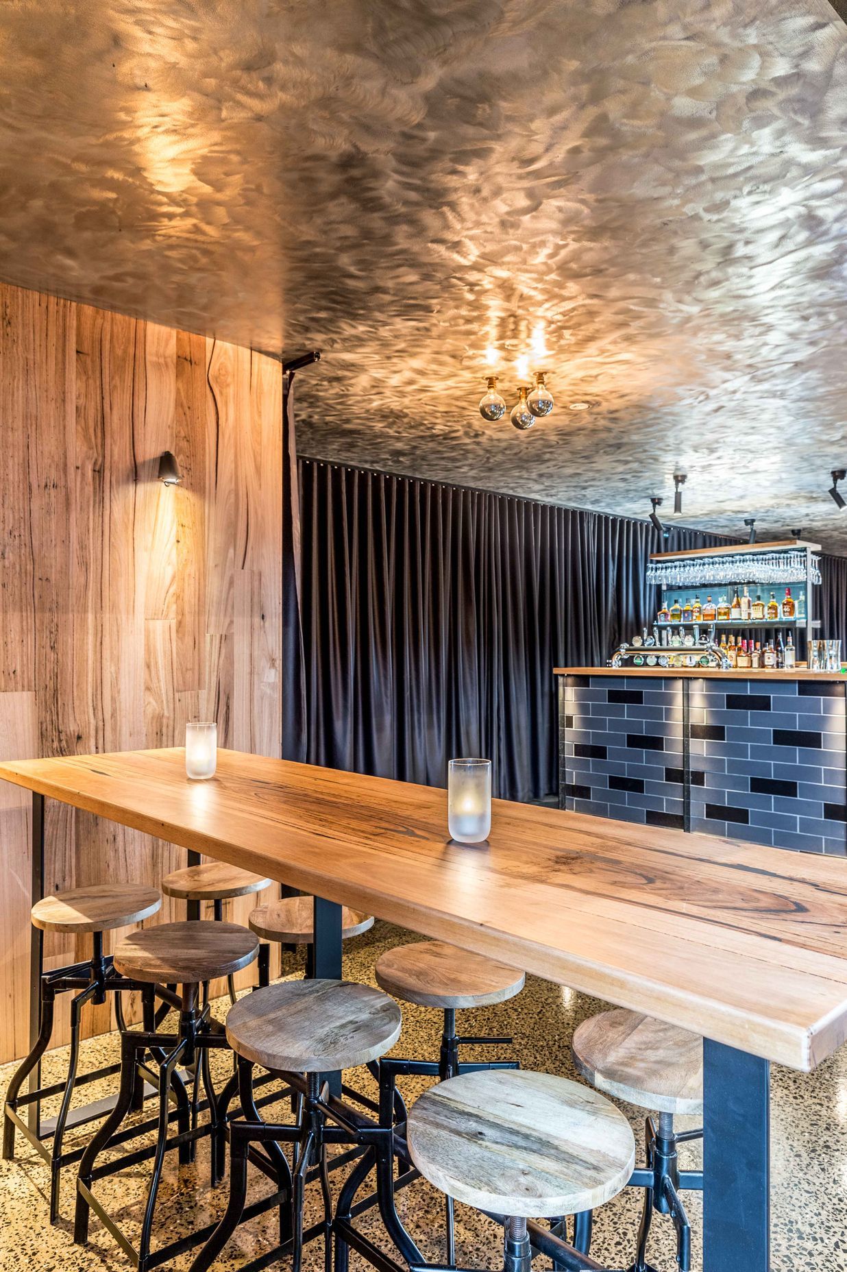 Woolshed Pub