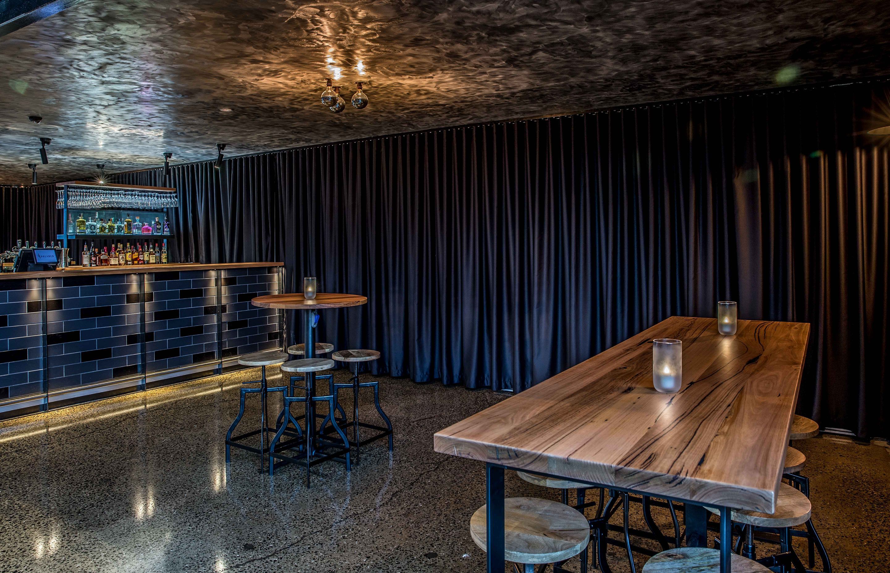 Woolshed Pub