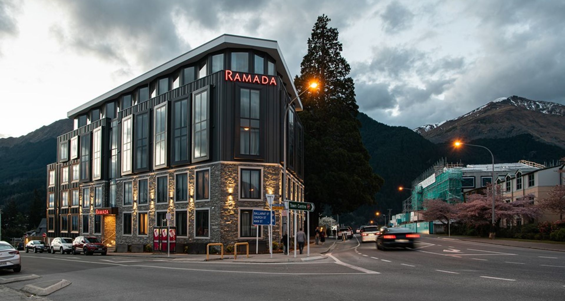 Ramada Queenstown banner