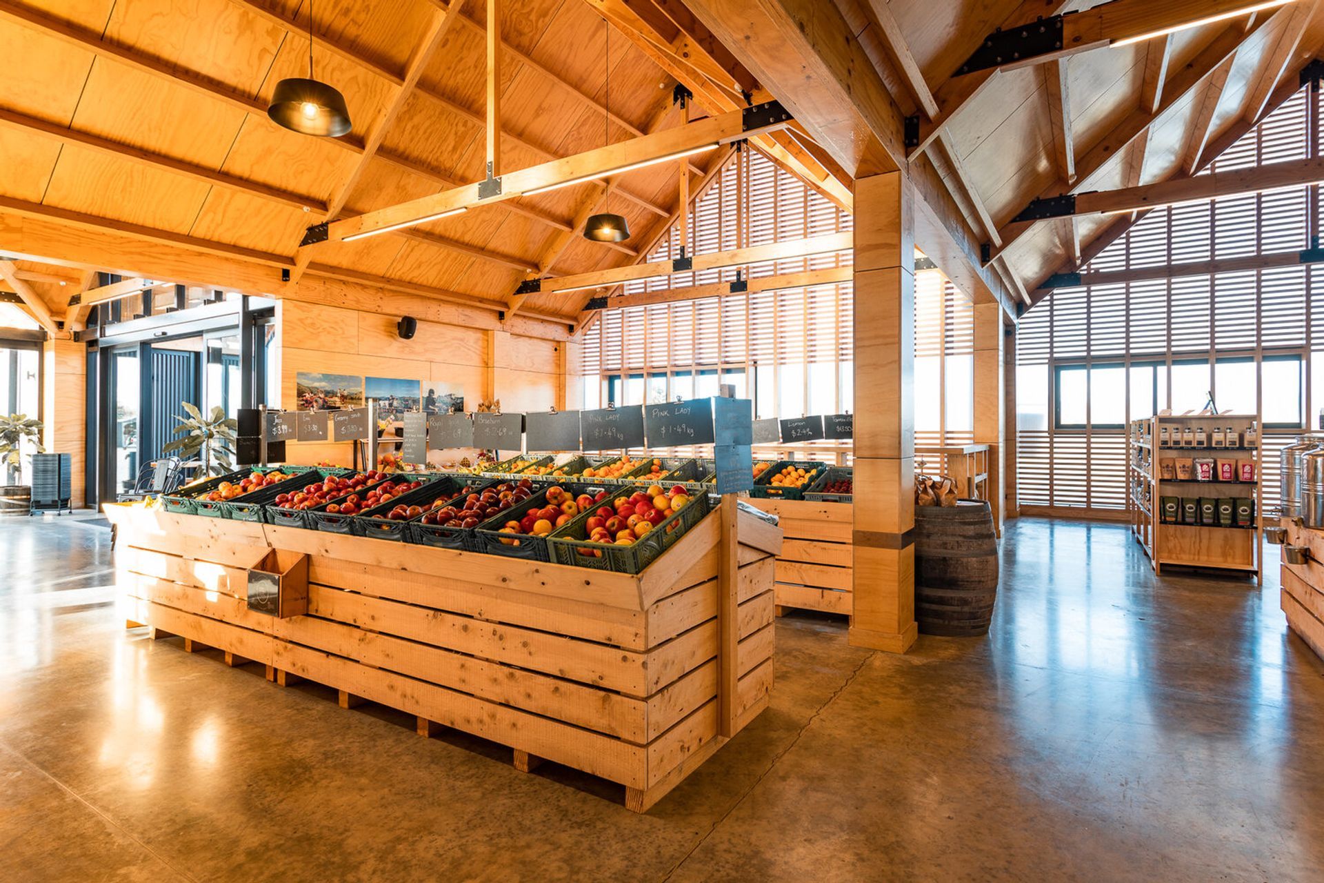 Connings Food Market