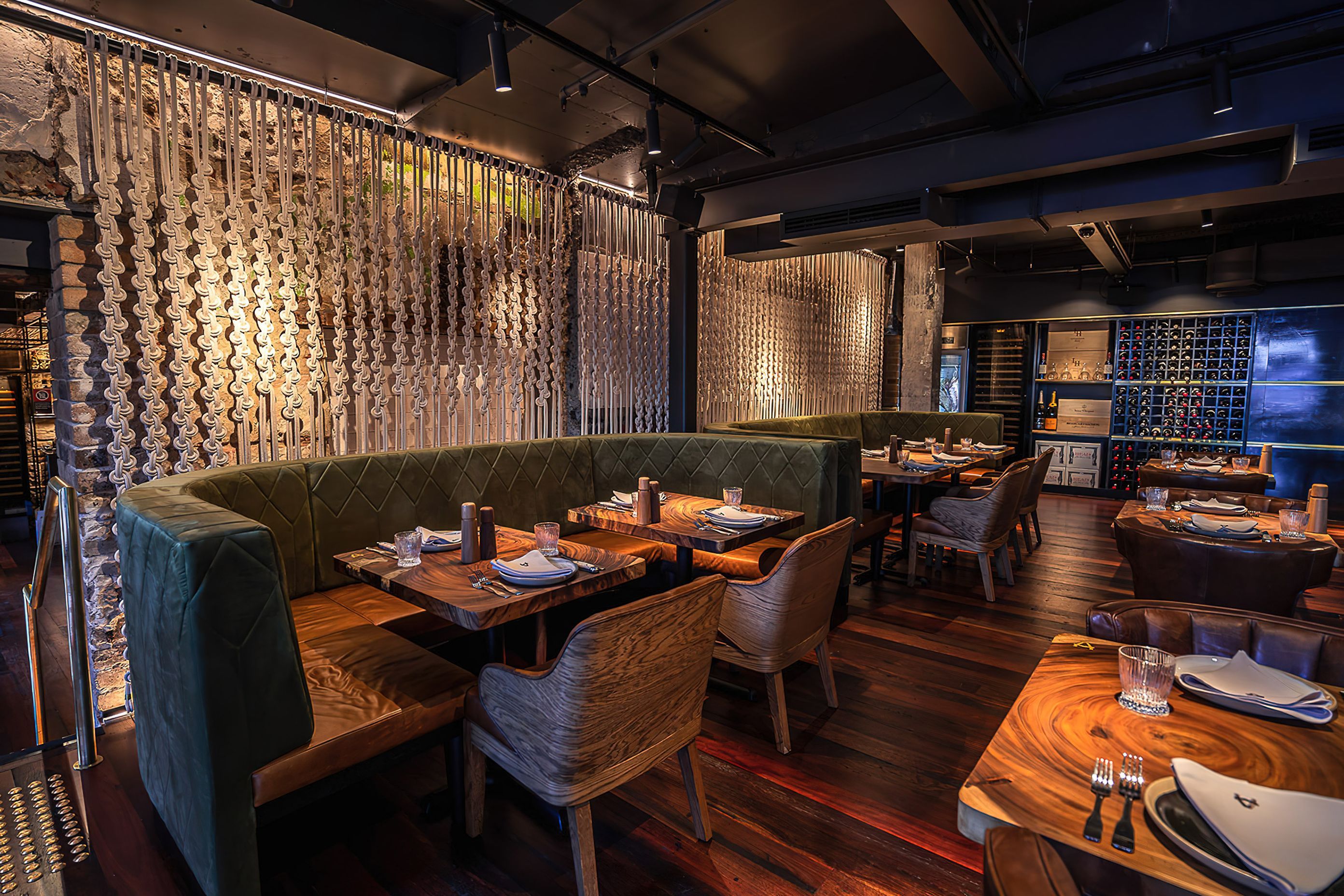 6HEAD-Premium-Steak-Restaurant10-gigapixel-standard-scale-200x.jpg