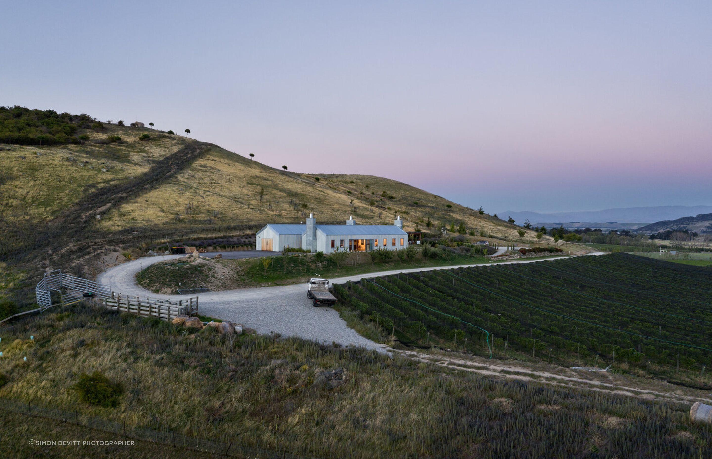 The great-great-grandfather of owner David Hall Jones named some of the major landmarks in the area in the 1850s, including the Pisa and St Bathans Ranges in the background of the vineyard.