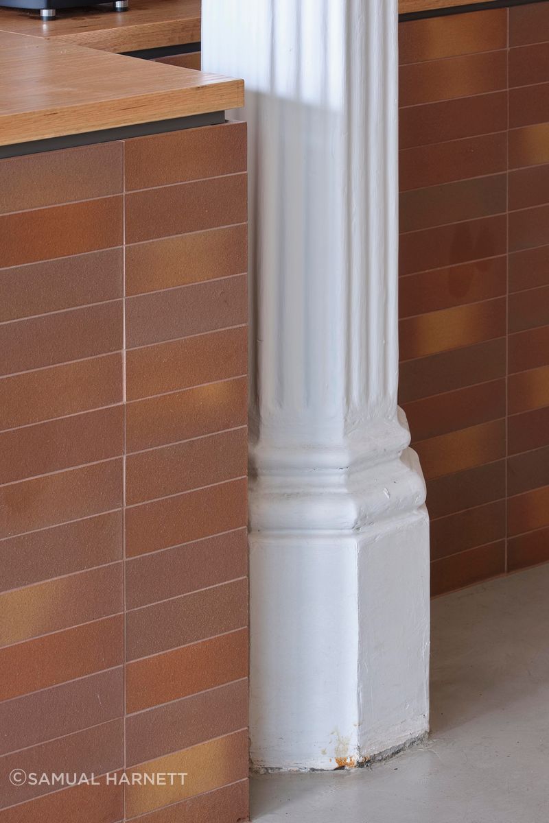 AkinRetained-column-detailSam-Hartnett-Photographer5.jpg