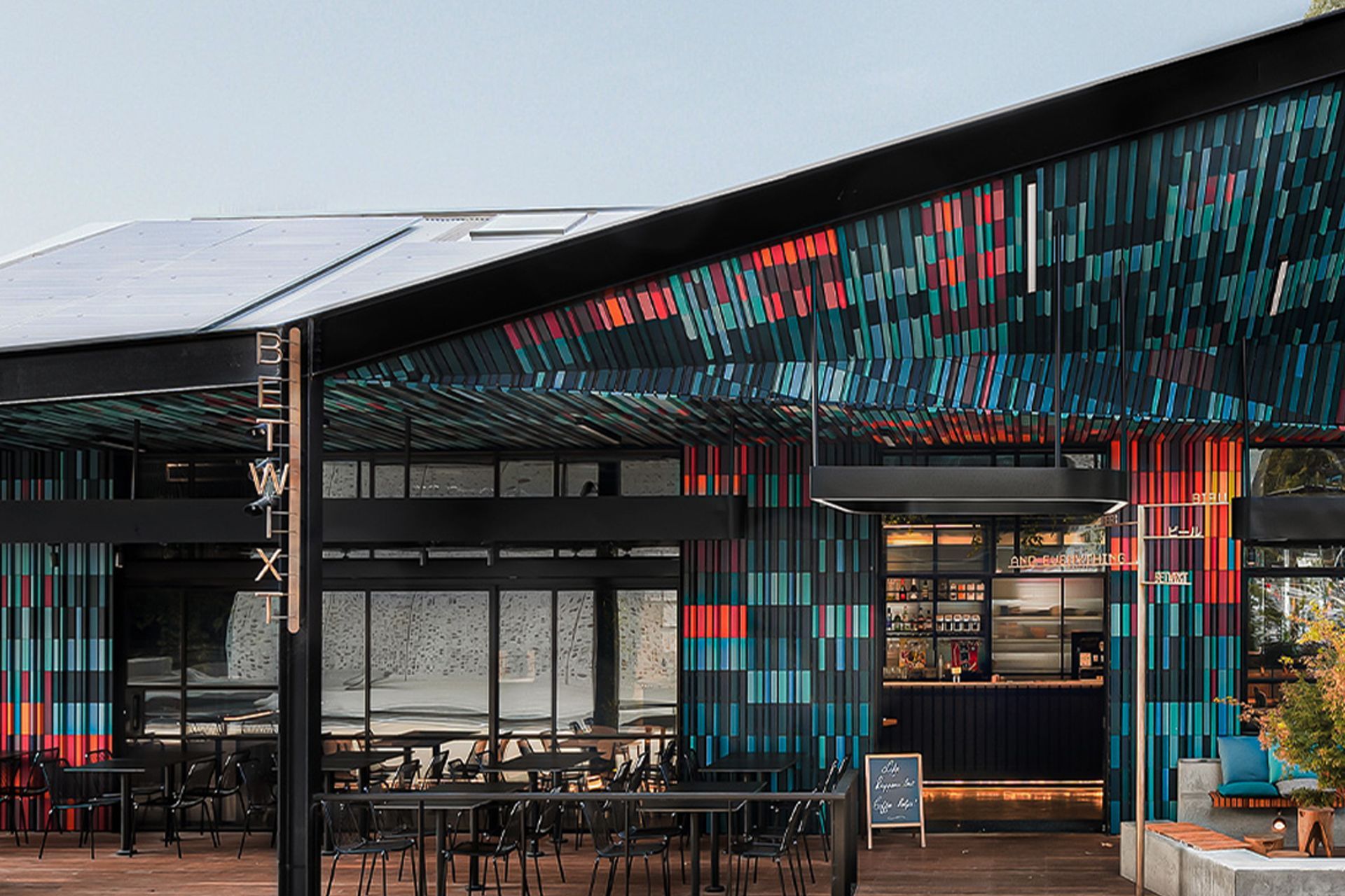 Betwixt Café