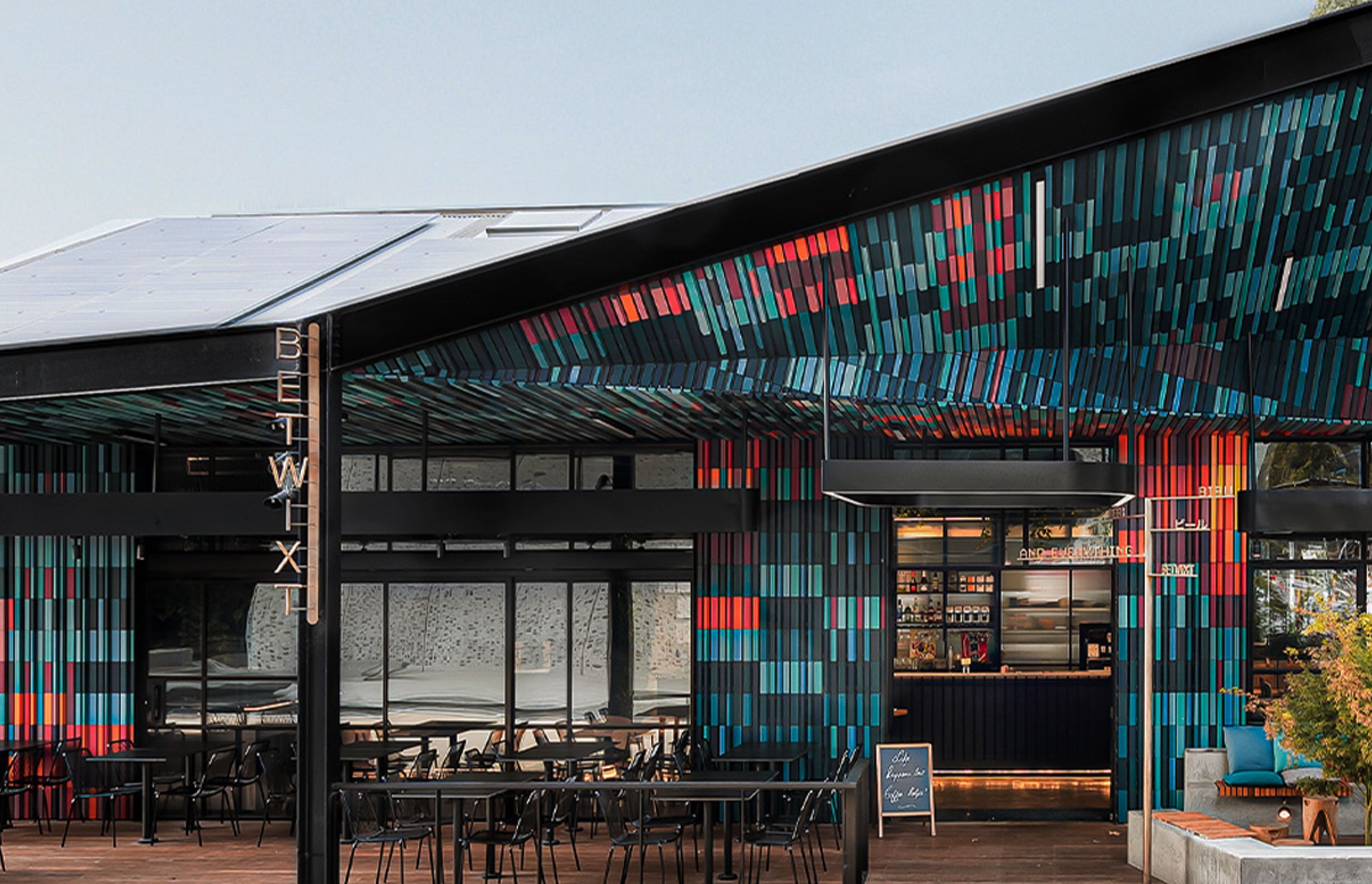 Betwixt Café