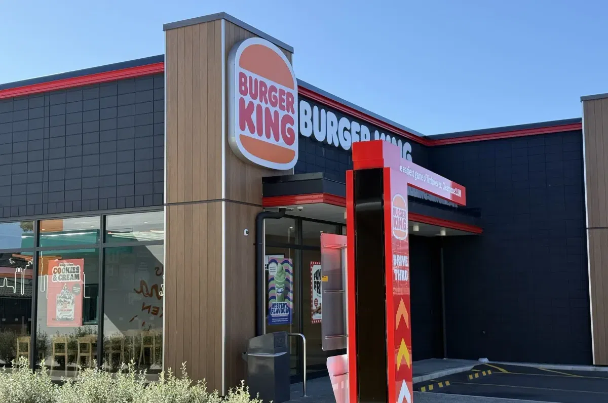 Fenta Ceiling Tiles at work in Burger King restaurants nationwide