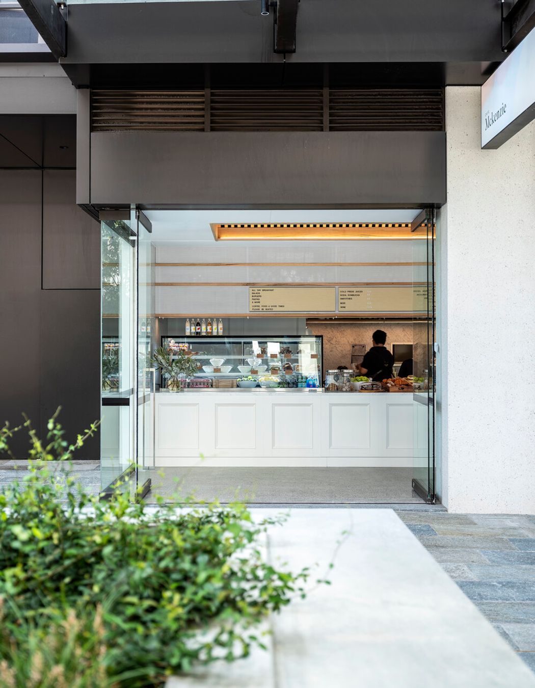 Cafe Mackenzie