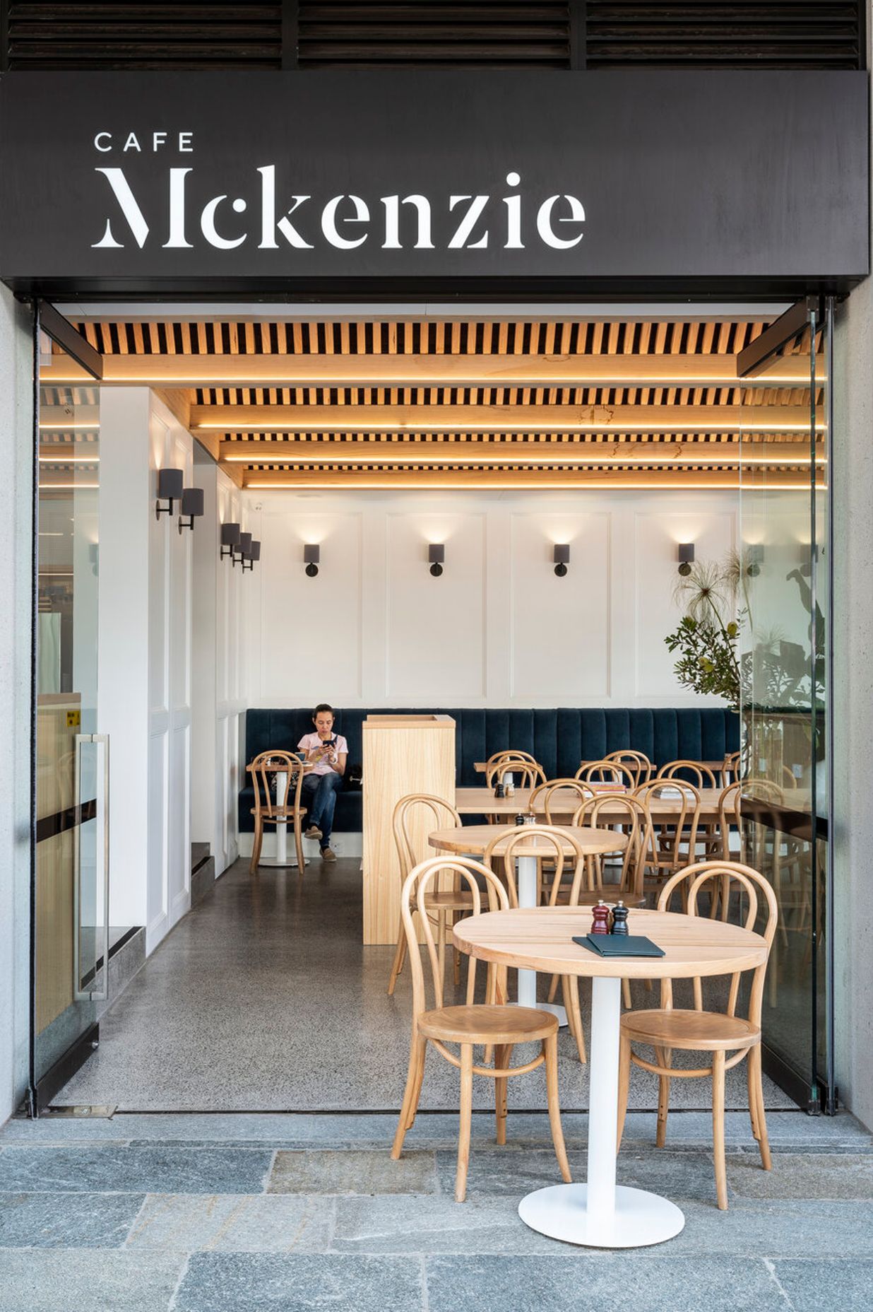 Cafe Mackenzie