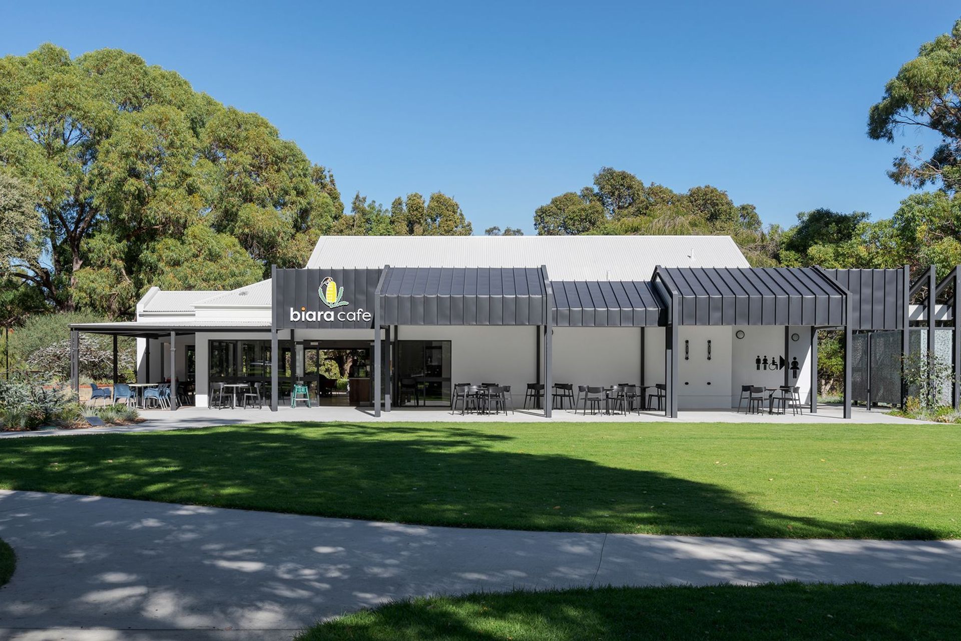 Photography: Dave Deves