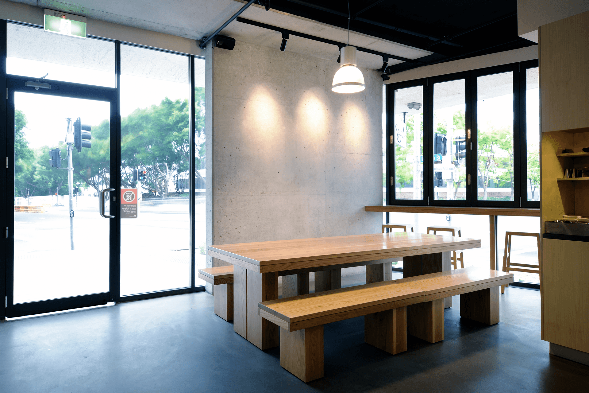 The Renegades - Cafe & Wine Bar