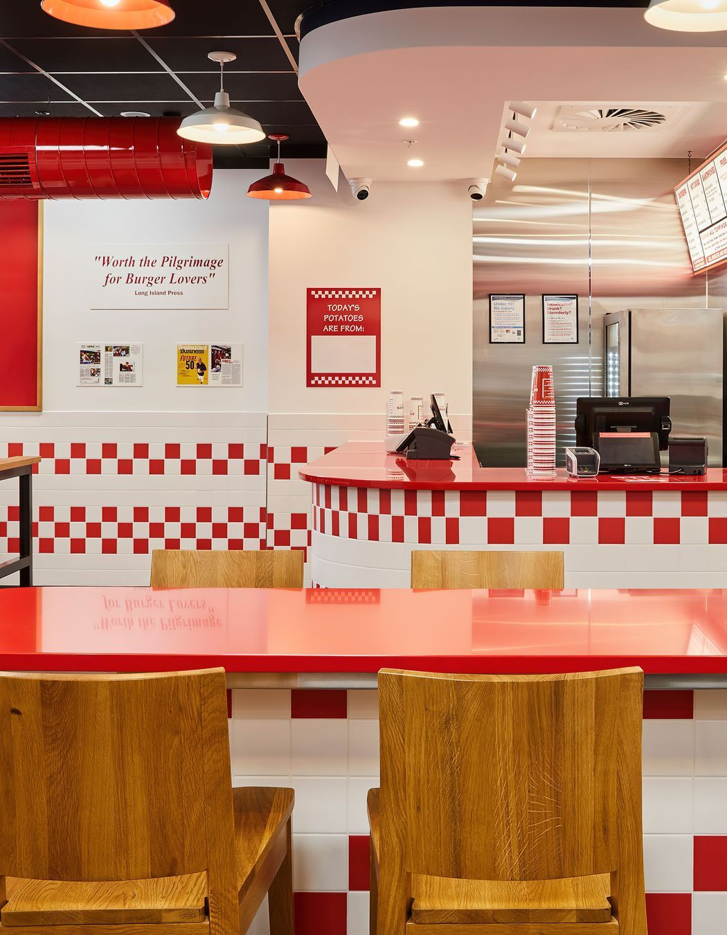 Five-Guys-Southbank-Melbourne04-gigapixel-standard-scale-200x.jpg