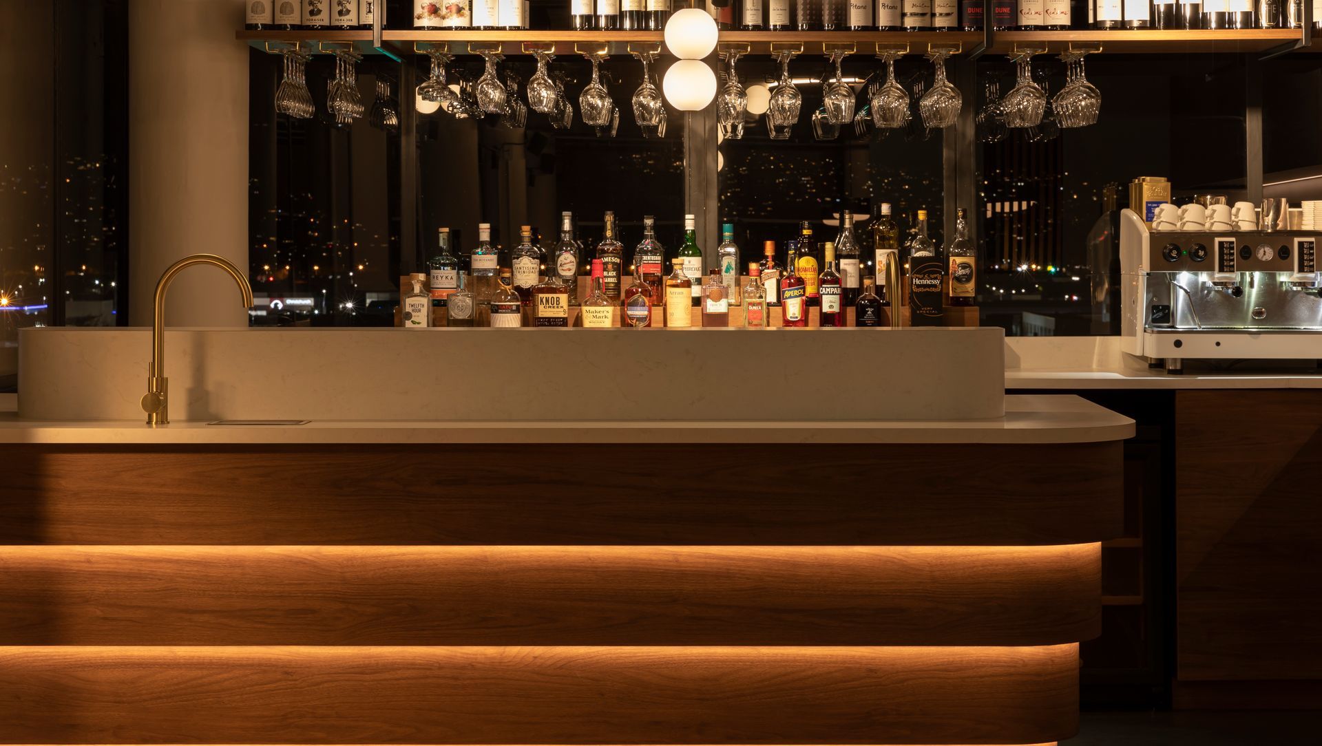 Curves and Tiers in Hospitality banner