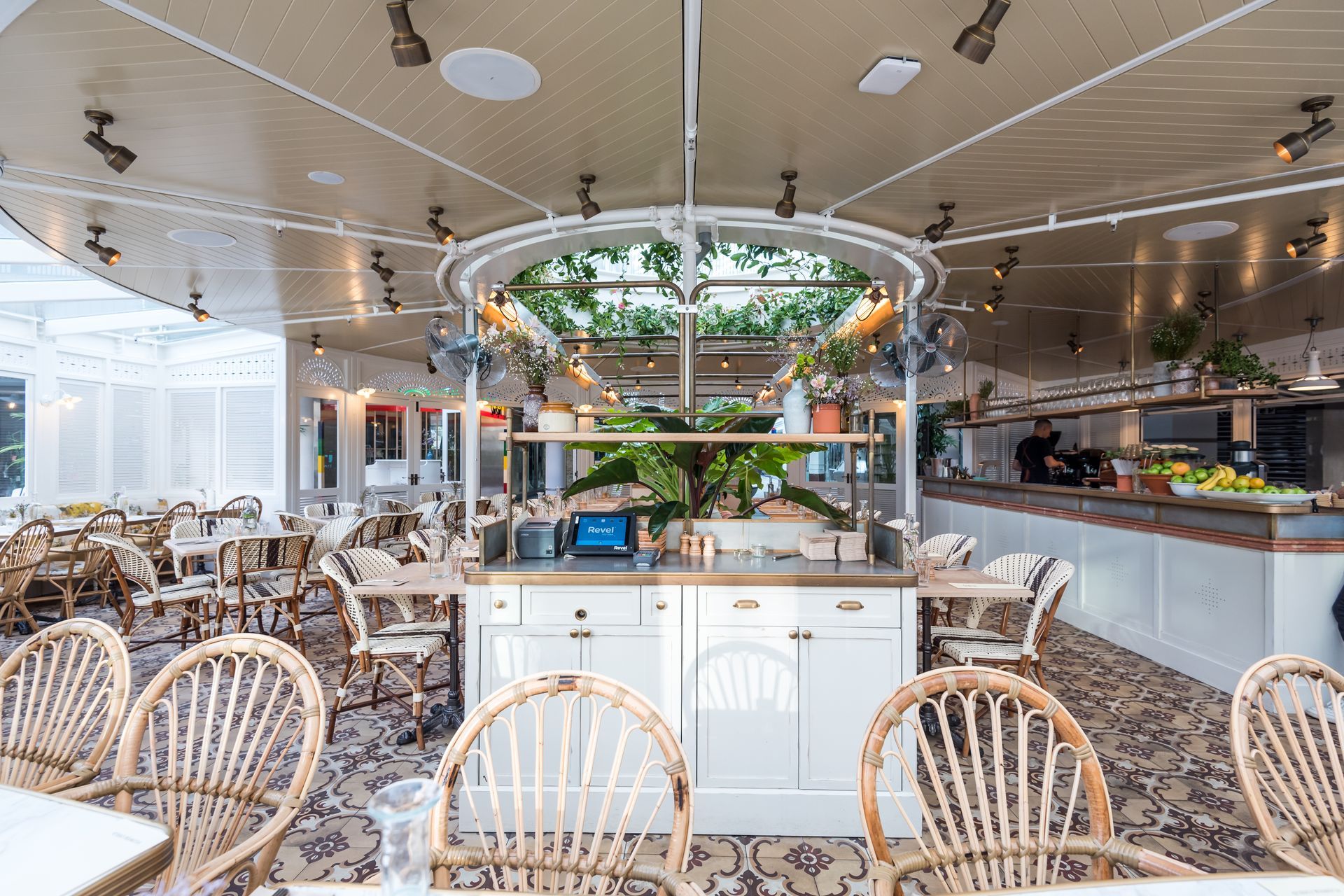 Flowerchild, Warringah