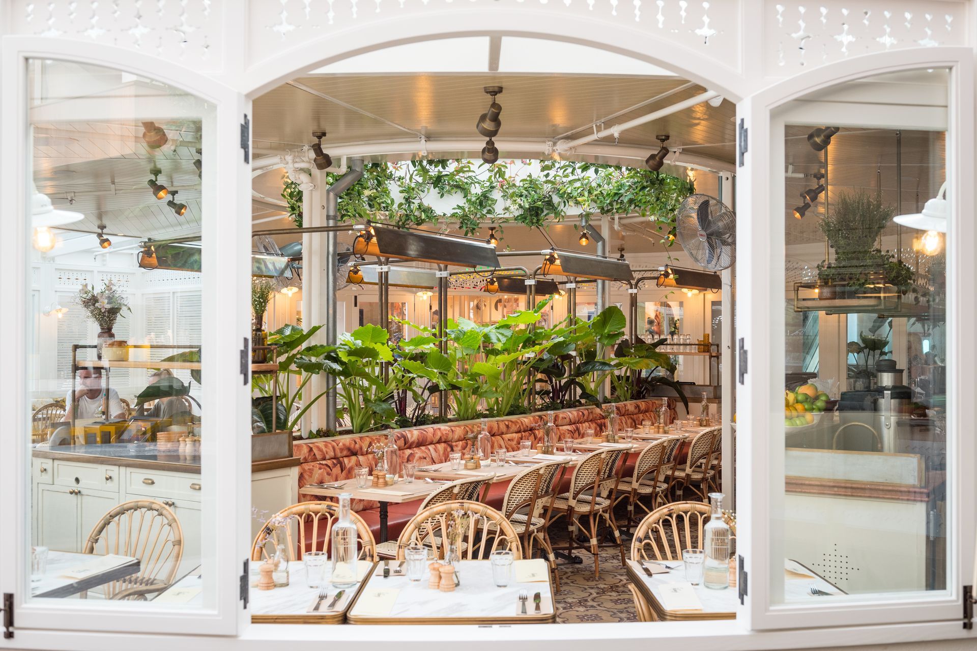 Flowerchild, Warringah