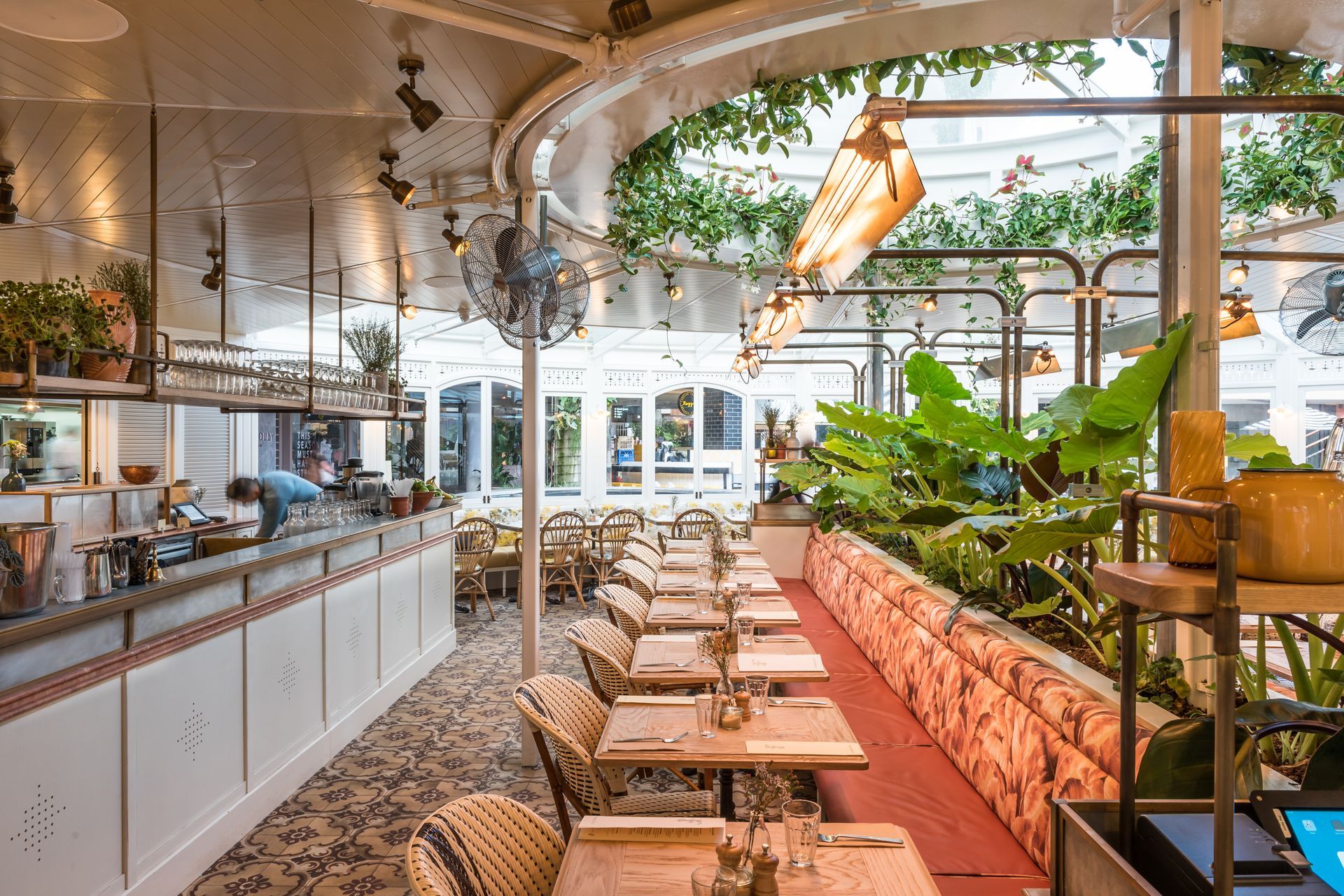 Flowerchild, Warringah