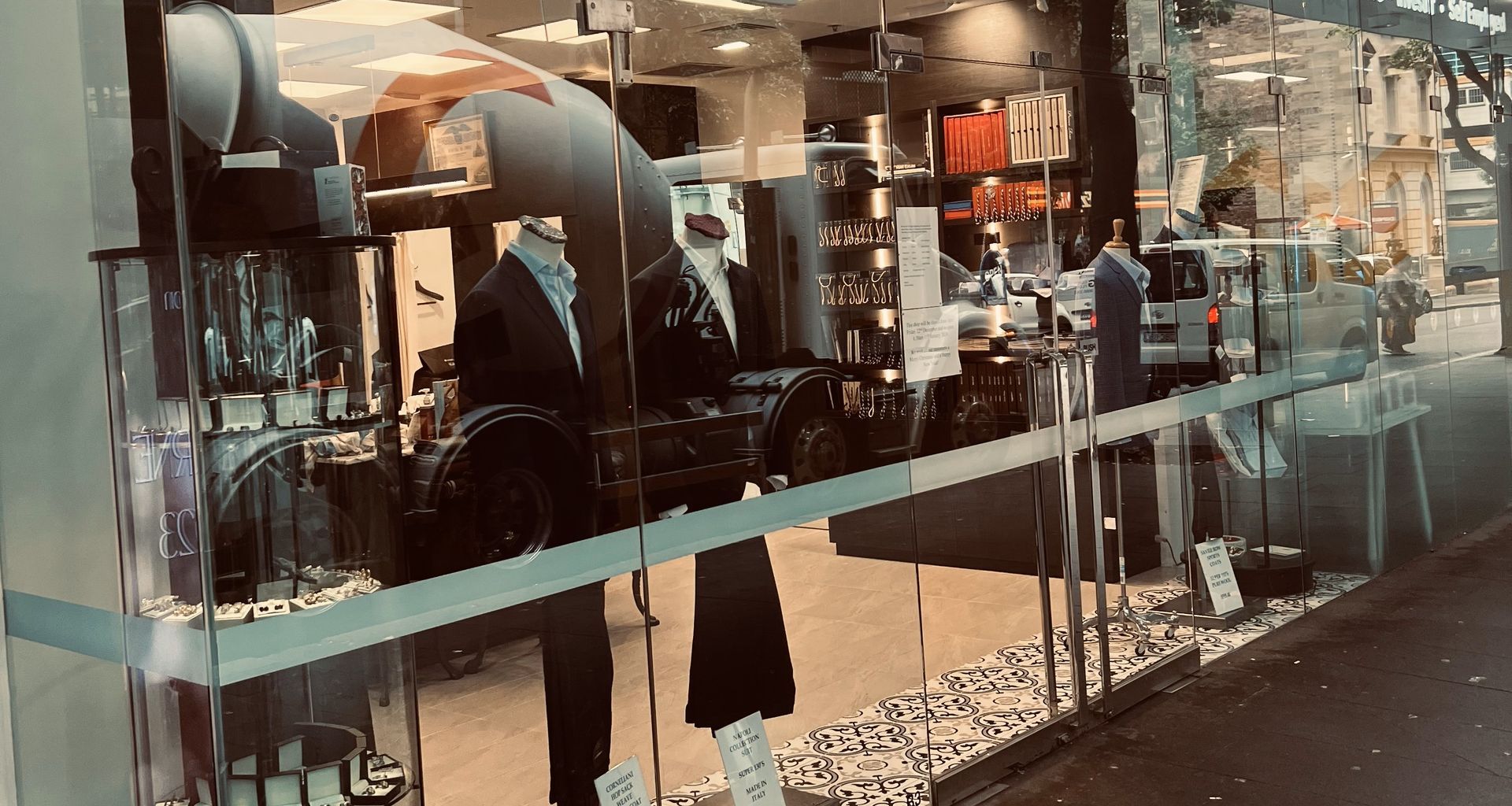 Alterations by Master banner