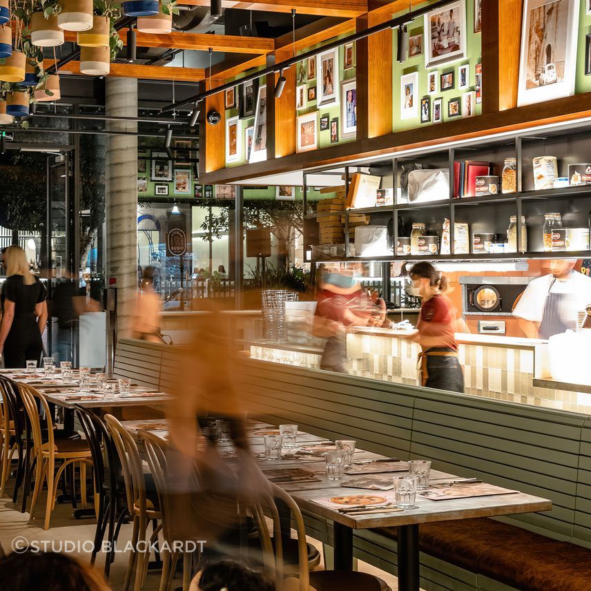 Italian-Street-Kitchen-by-Isabella11-gigapixel-standard-scale-200x.jpg