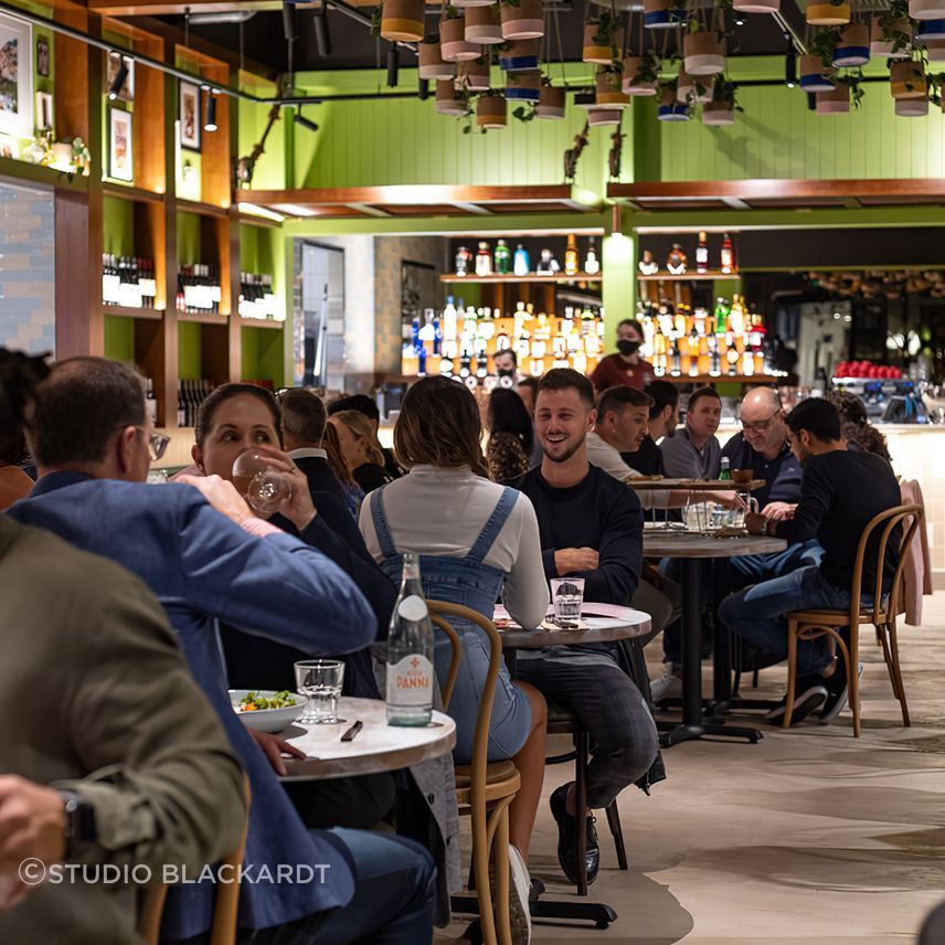 Italian-Street-Kitchen-by-Isabella14-gigapixel-standard-scale-200x.jpg