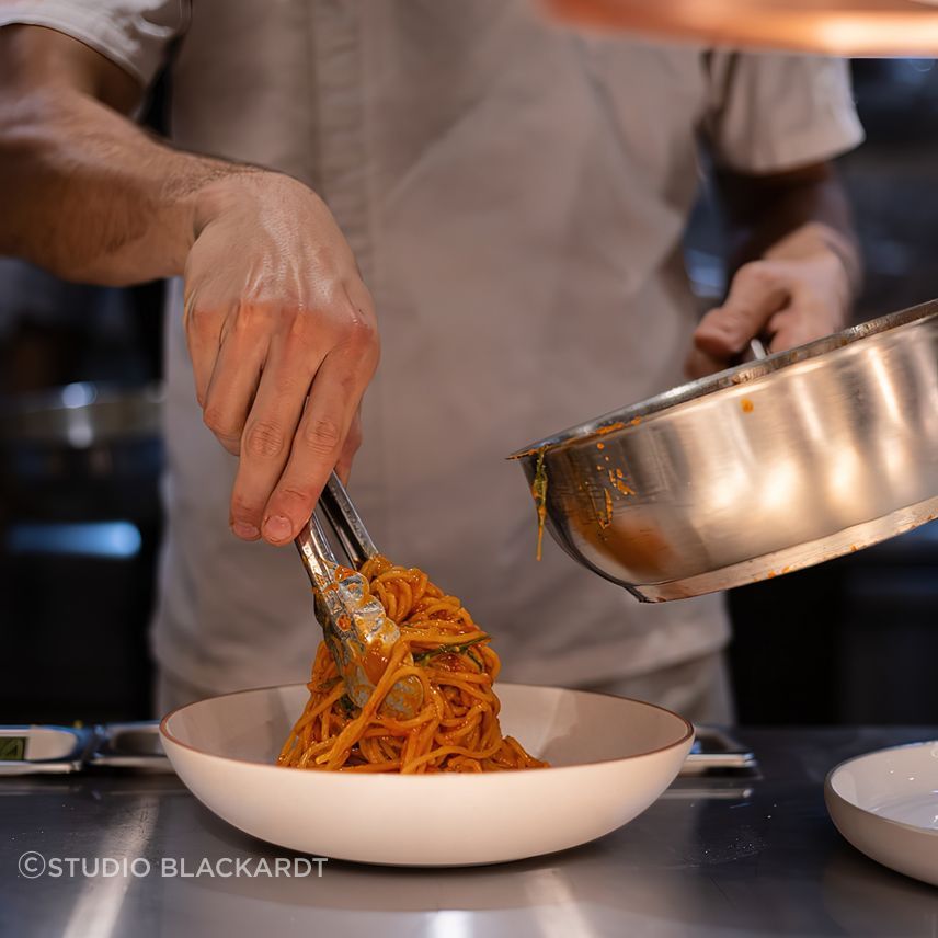 Italian-Street-Kitchen-by-Isabella21-gigapixel-standard-scale-200x.jpg