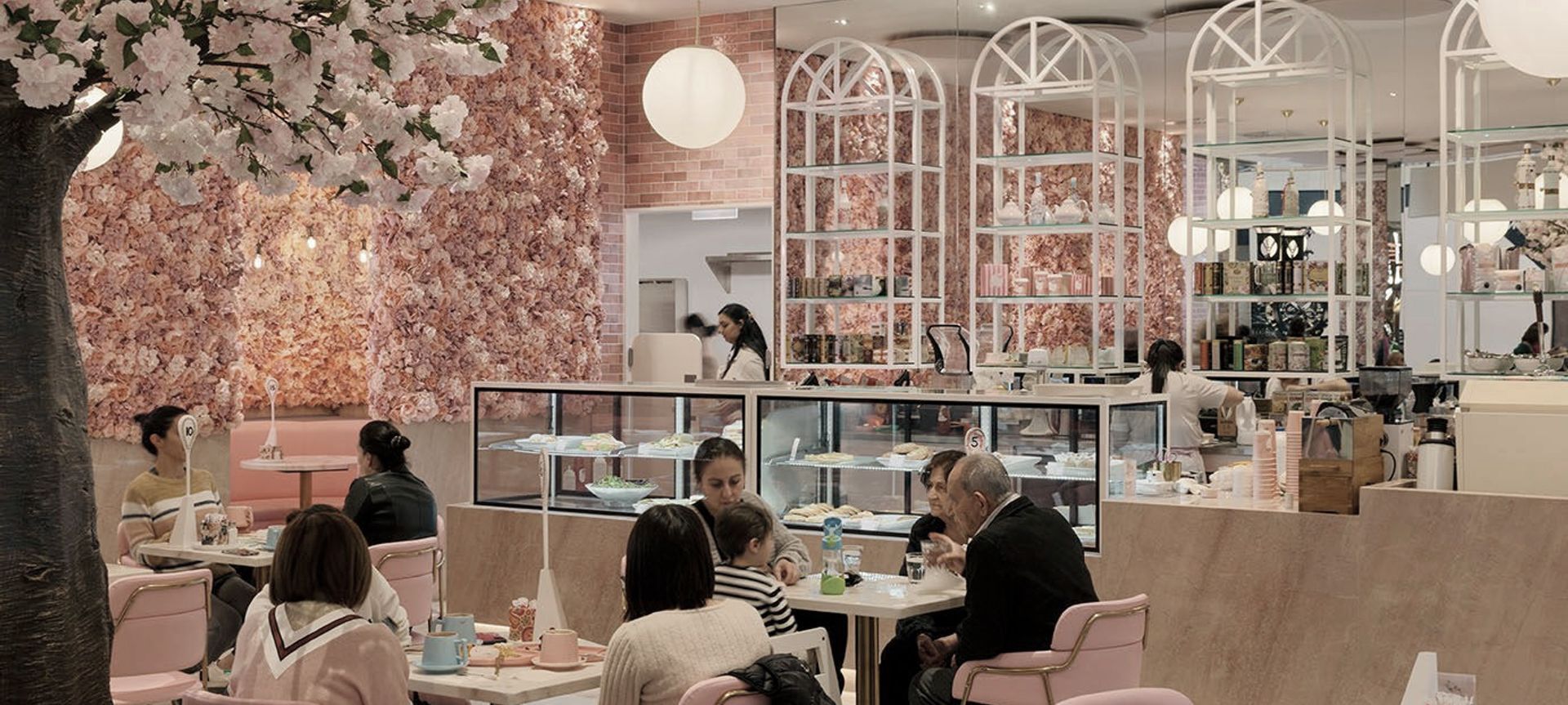 Divine Patisserie banner