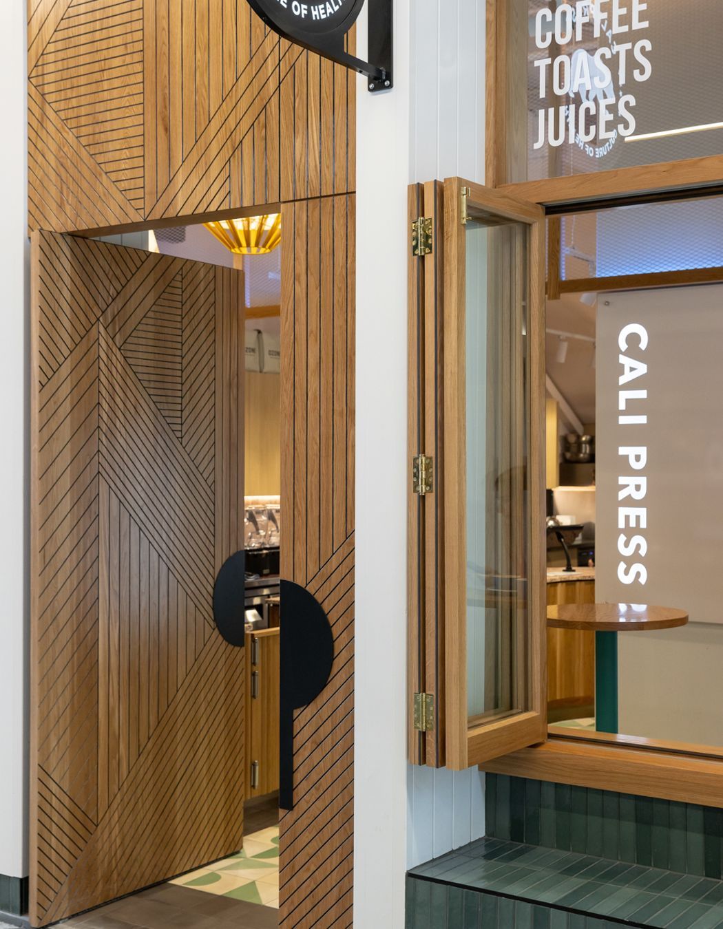 Calipress Commercial Bay