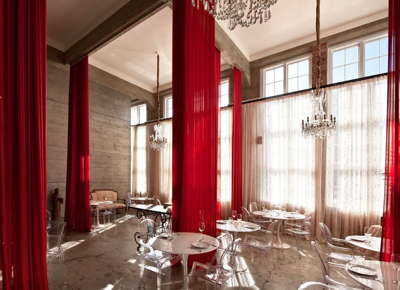 James Resturant