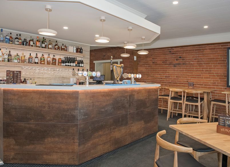 Jolly Burgers & Beers