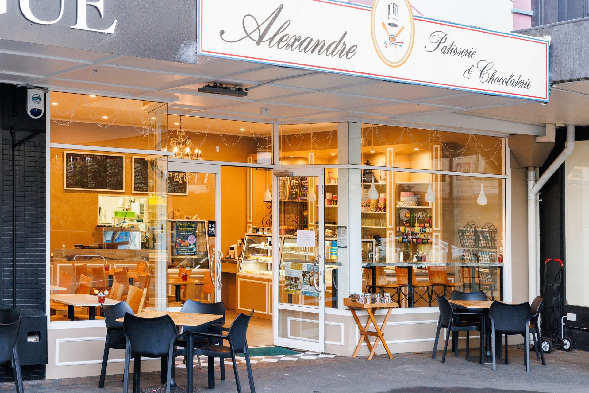 Alexandre Patisserie &amp; Chocolate