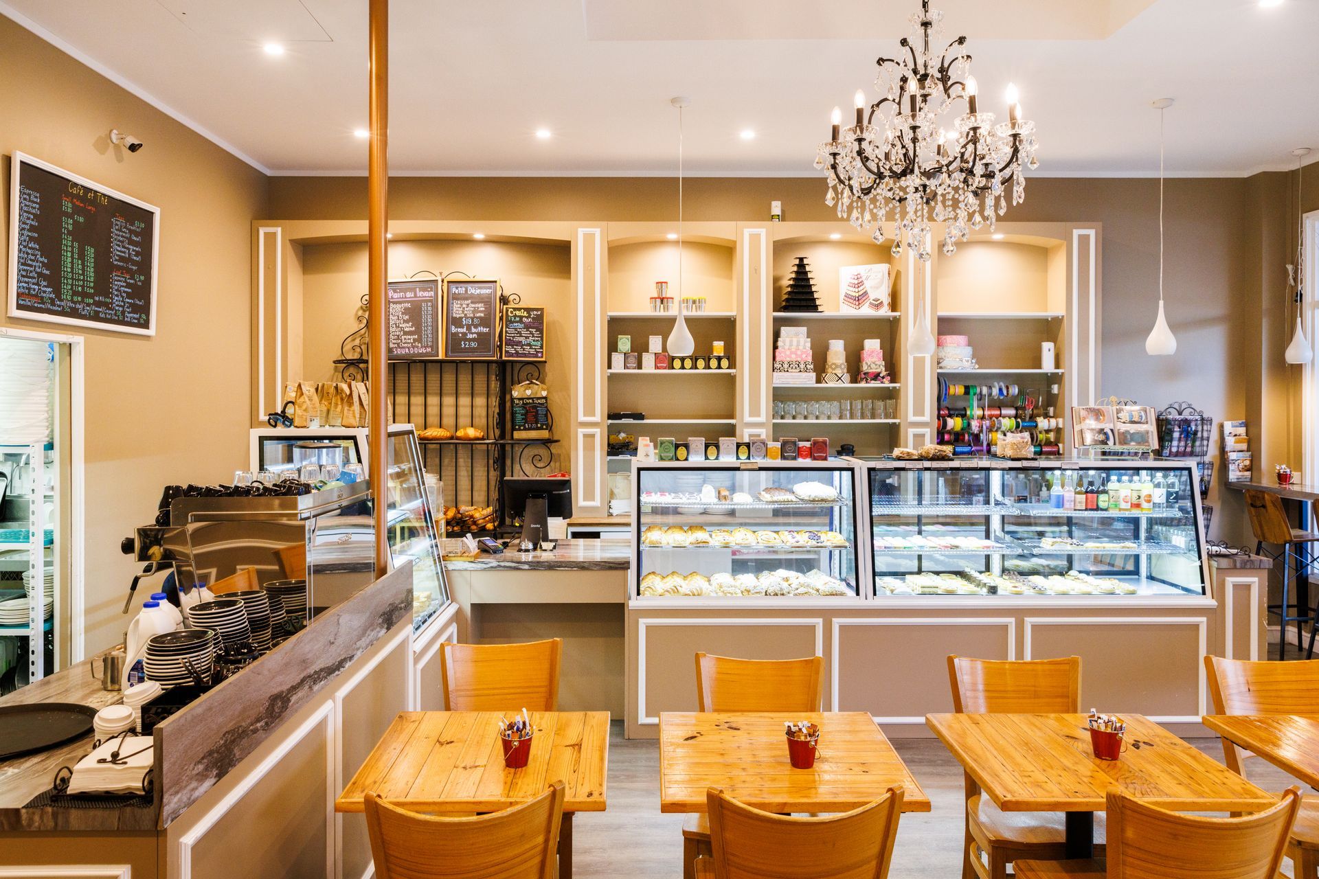 Alexandre Patisserie &amp; Chocolate