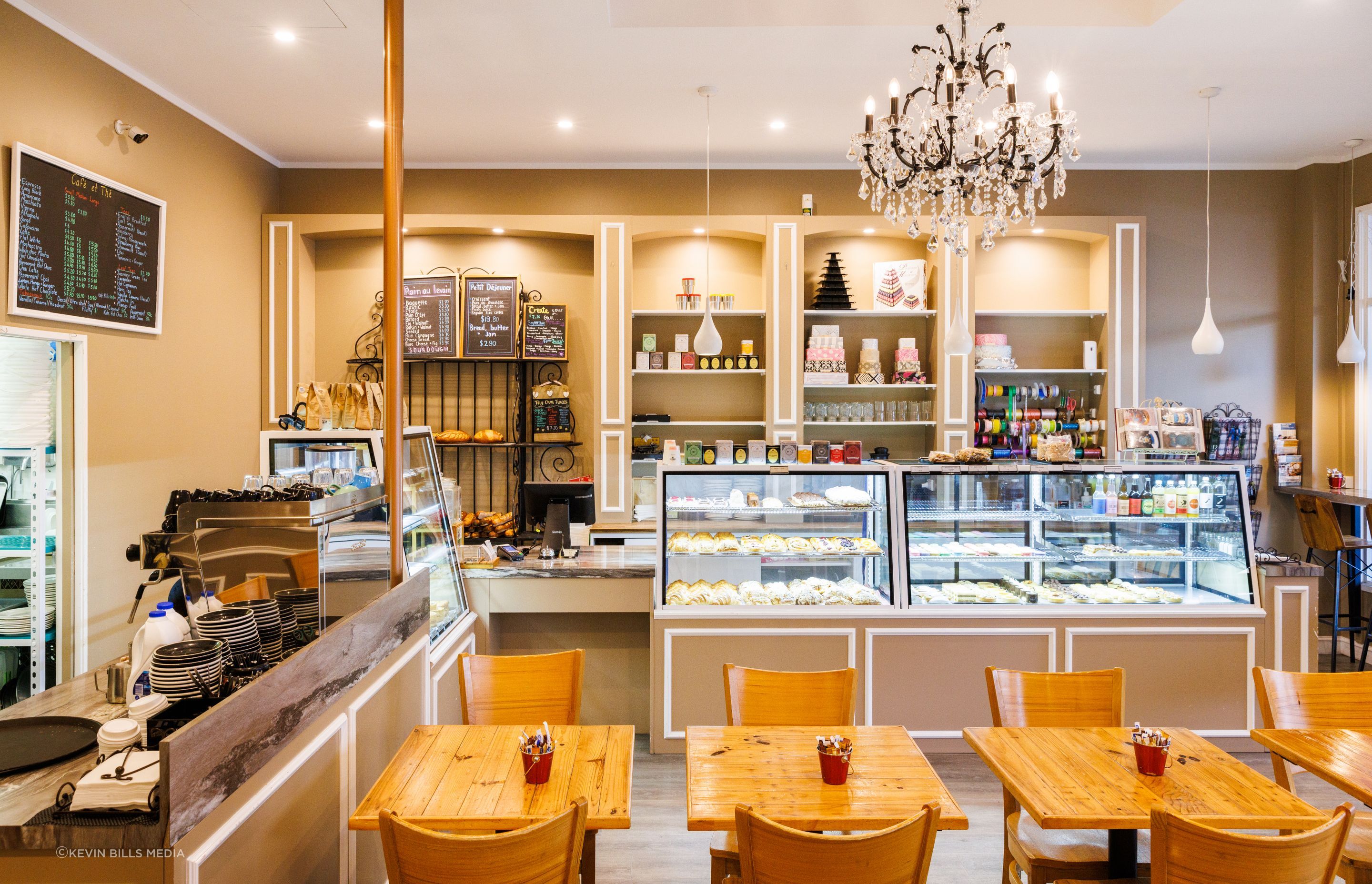 Alexandre Patisserie &amp; Chocolate