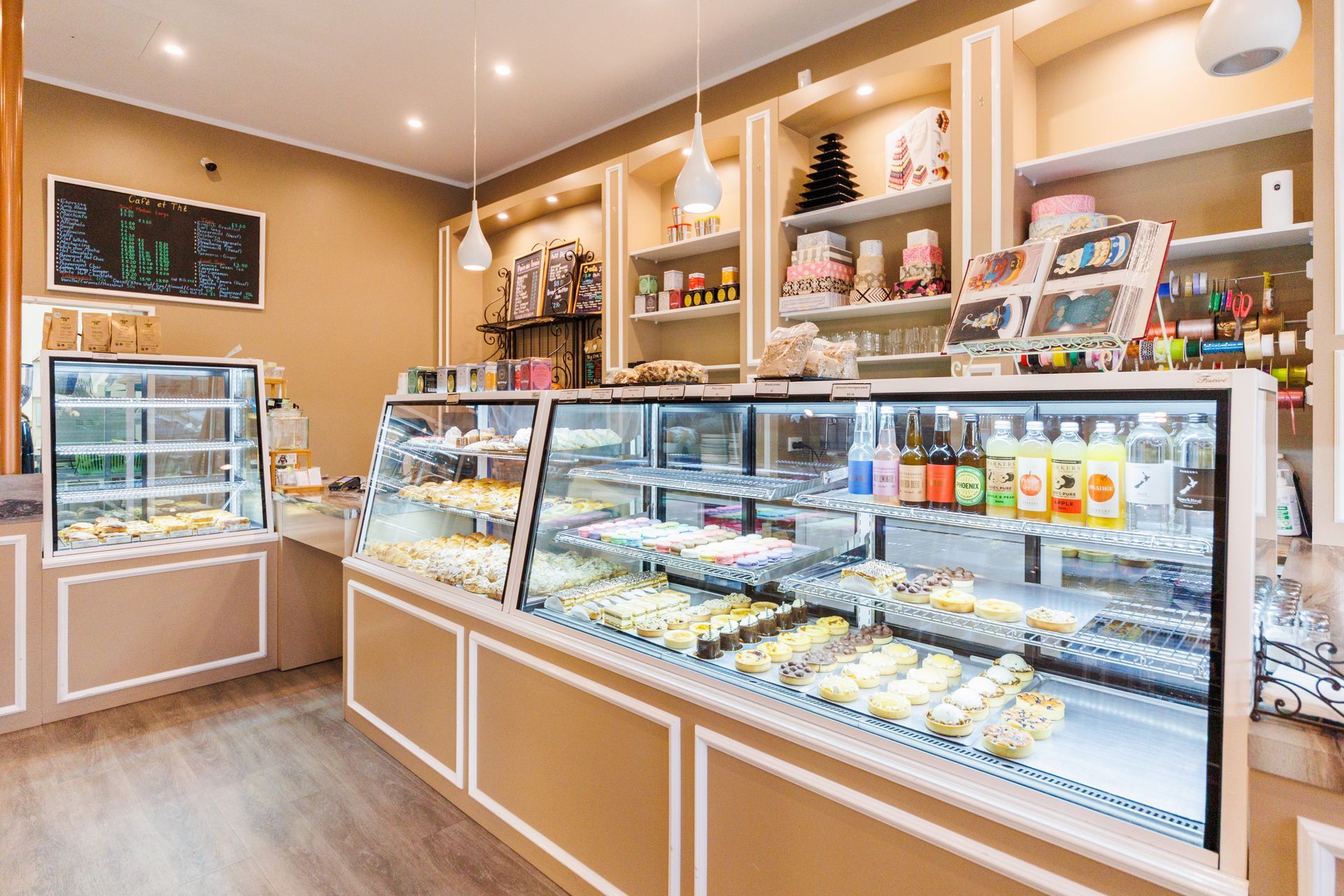 Alexandre Patisserie &amp; Chocolate