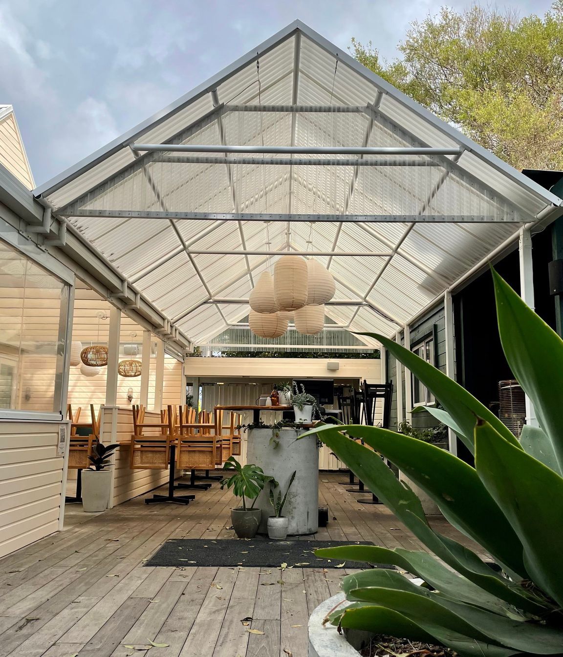 Archgola Papamoa Beach Lantern Restaurant
