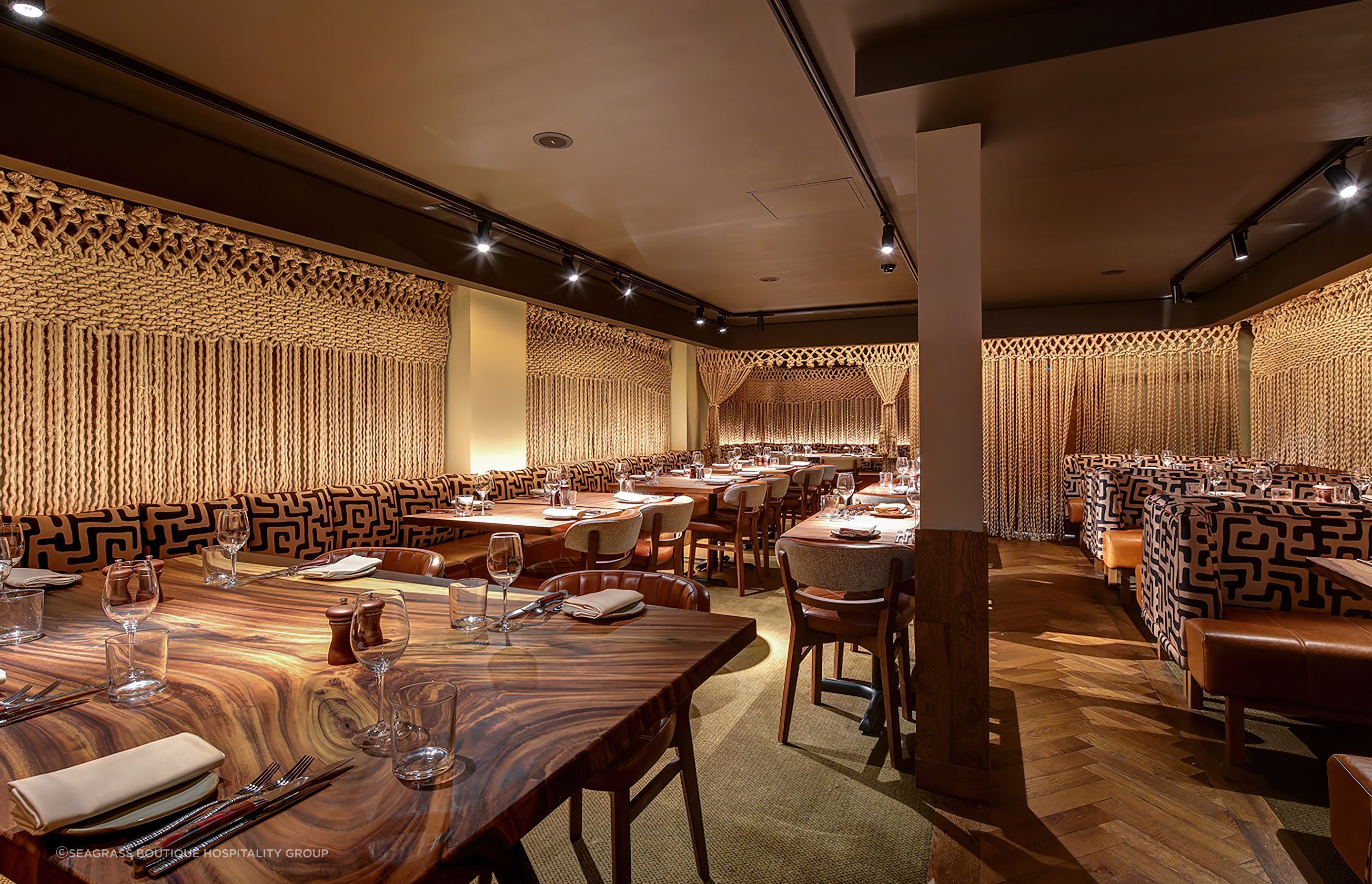 Meat-Wine-Co-Mayfair11-gigapixel-standard-scale-200x.jpg