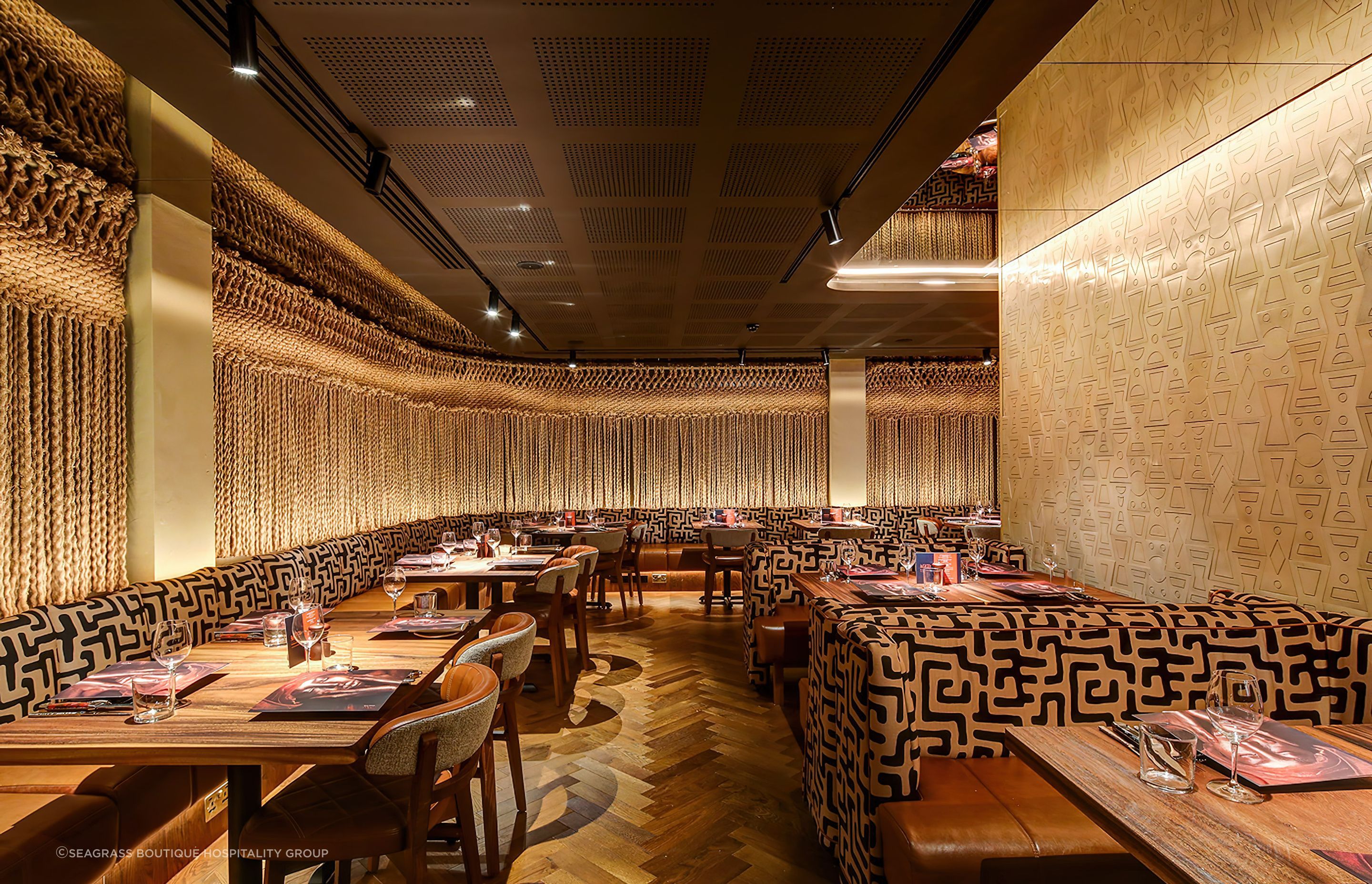 Meat-Wine-Co-Mayfair12-gigapixel-standard-scale-200x.jpg