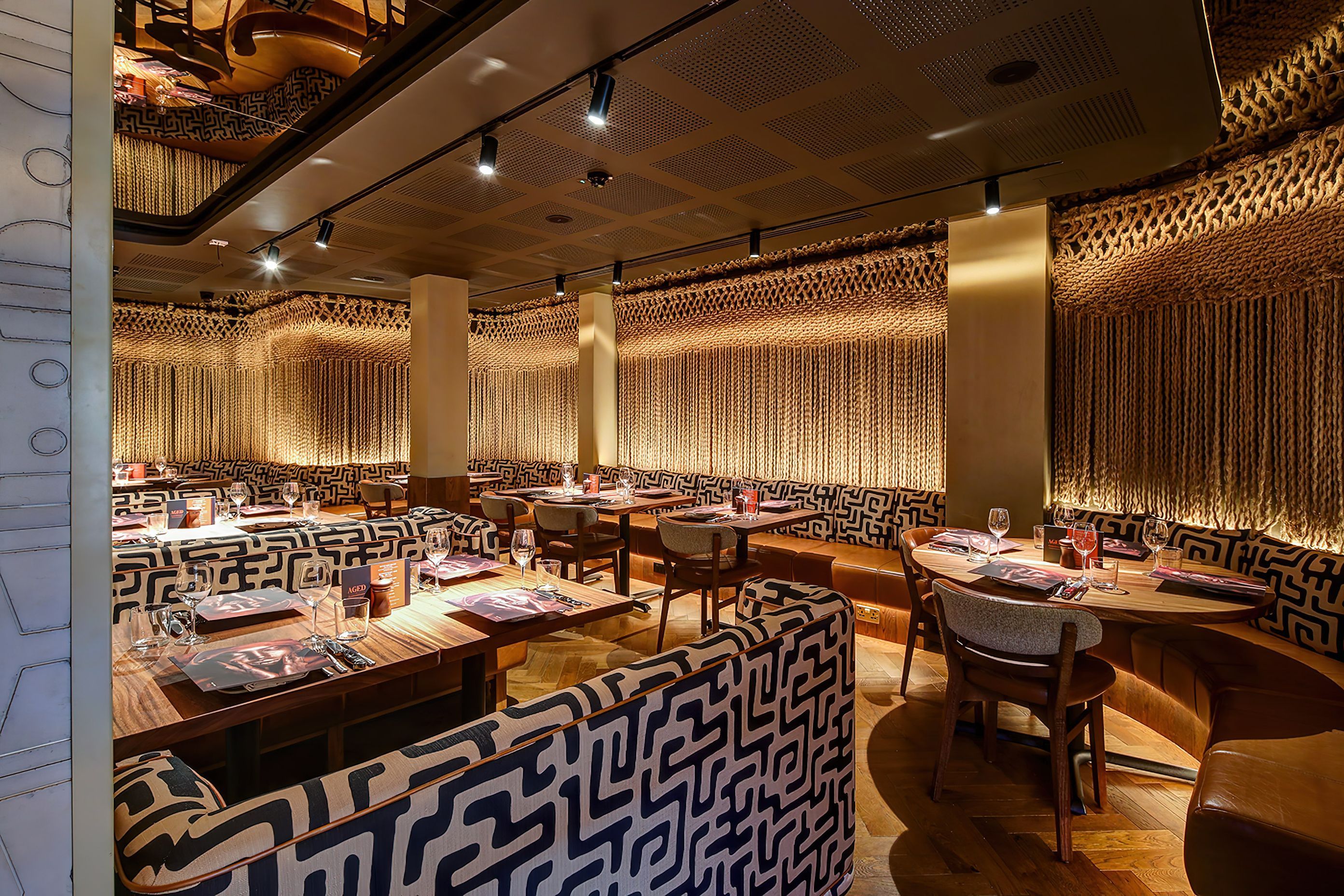 Meat-Wine-Co-Mayfair16-gigapixel-standard-scale-200x.jpg