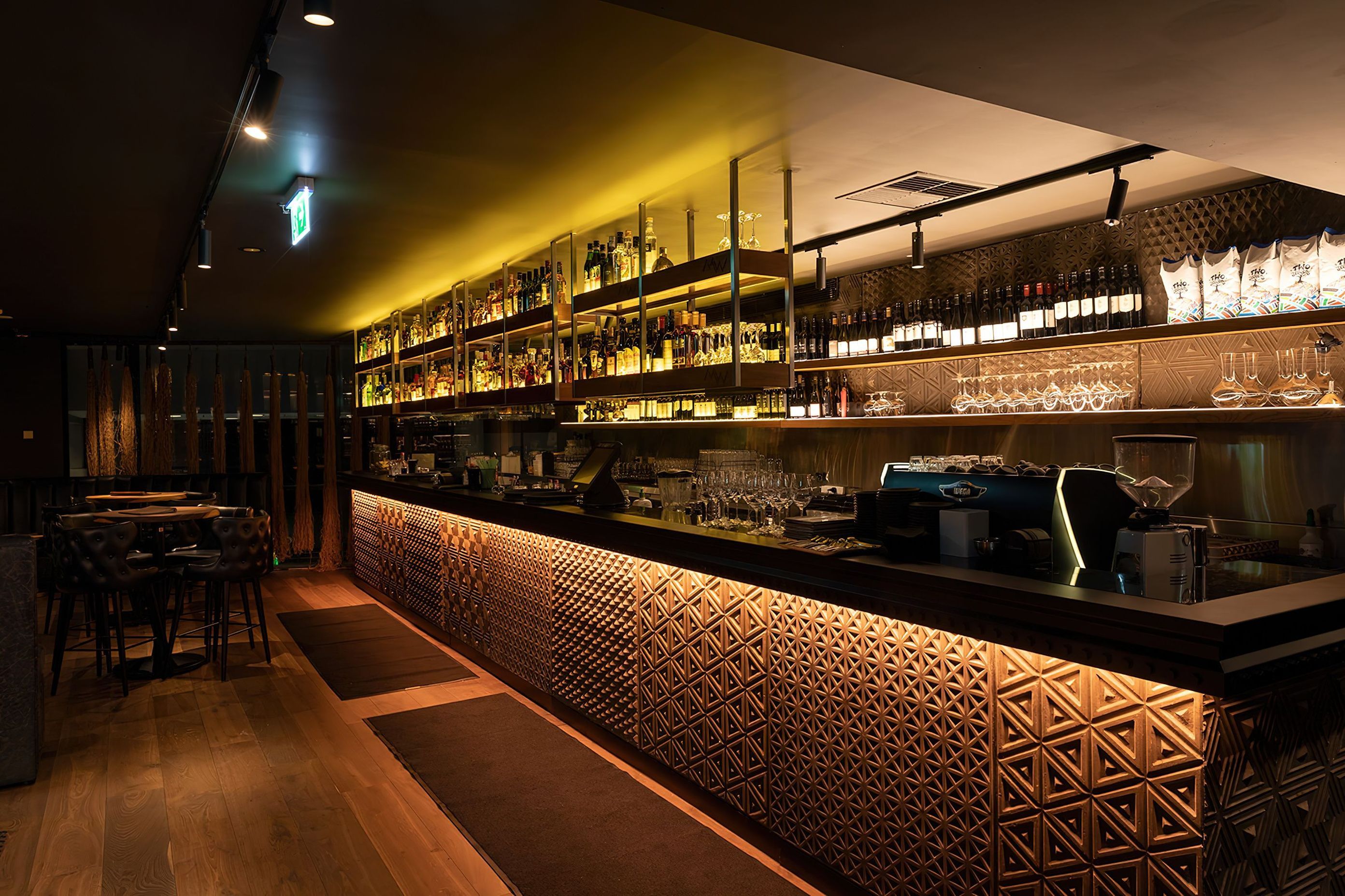 Meat-Wine-Co-Southbank-Melbourne26-gigapixel-standard-scale-200x.jpg