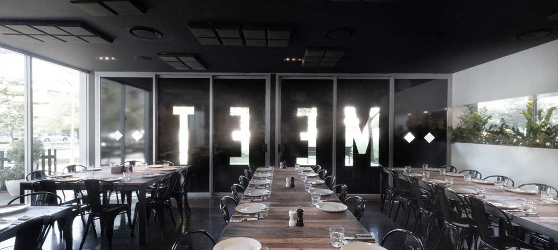 Meet Restaurant banner