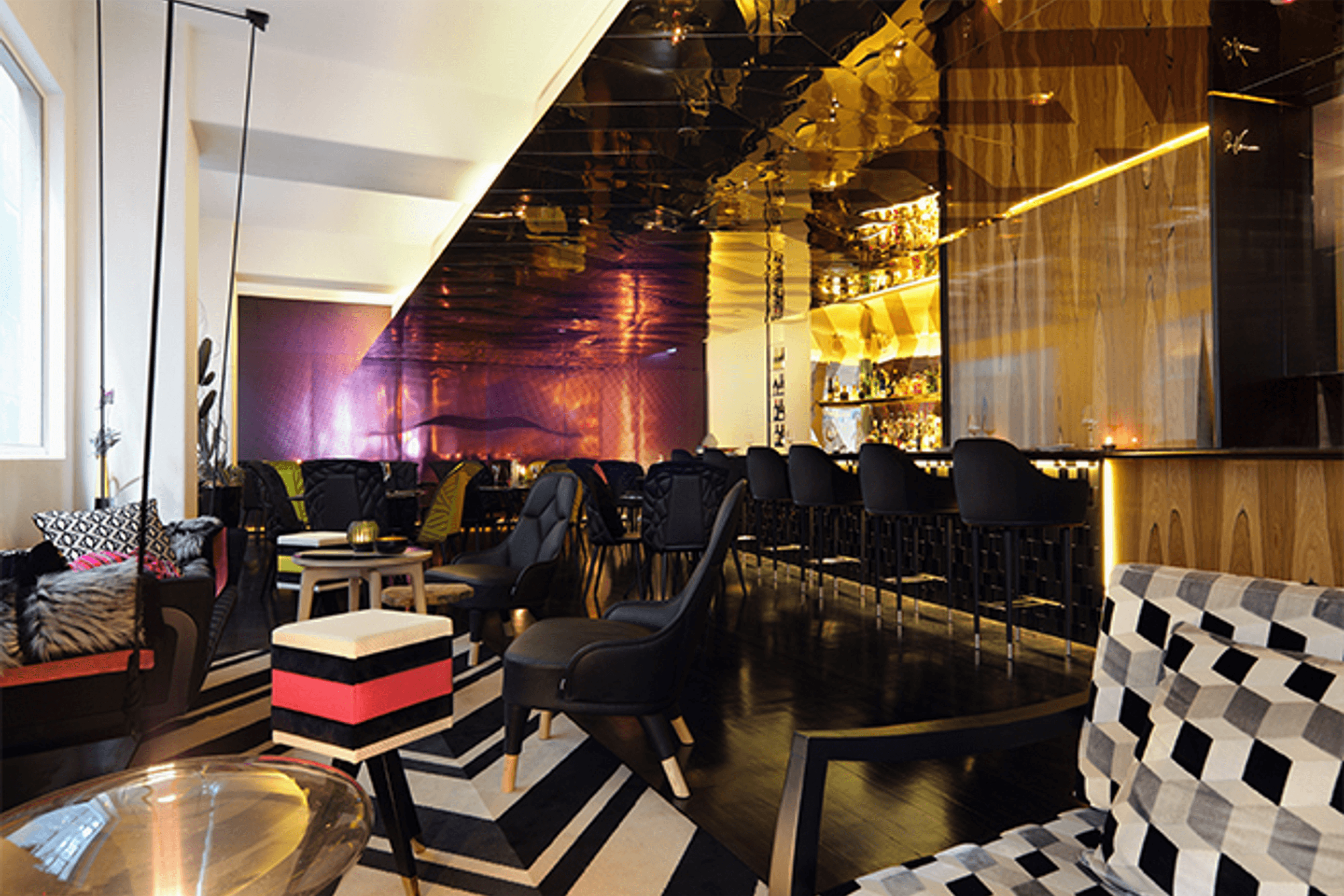 Om Nom – Adelphi Hotel