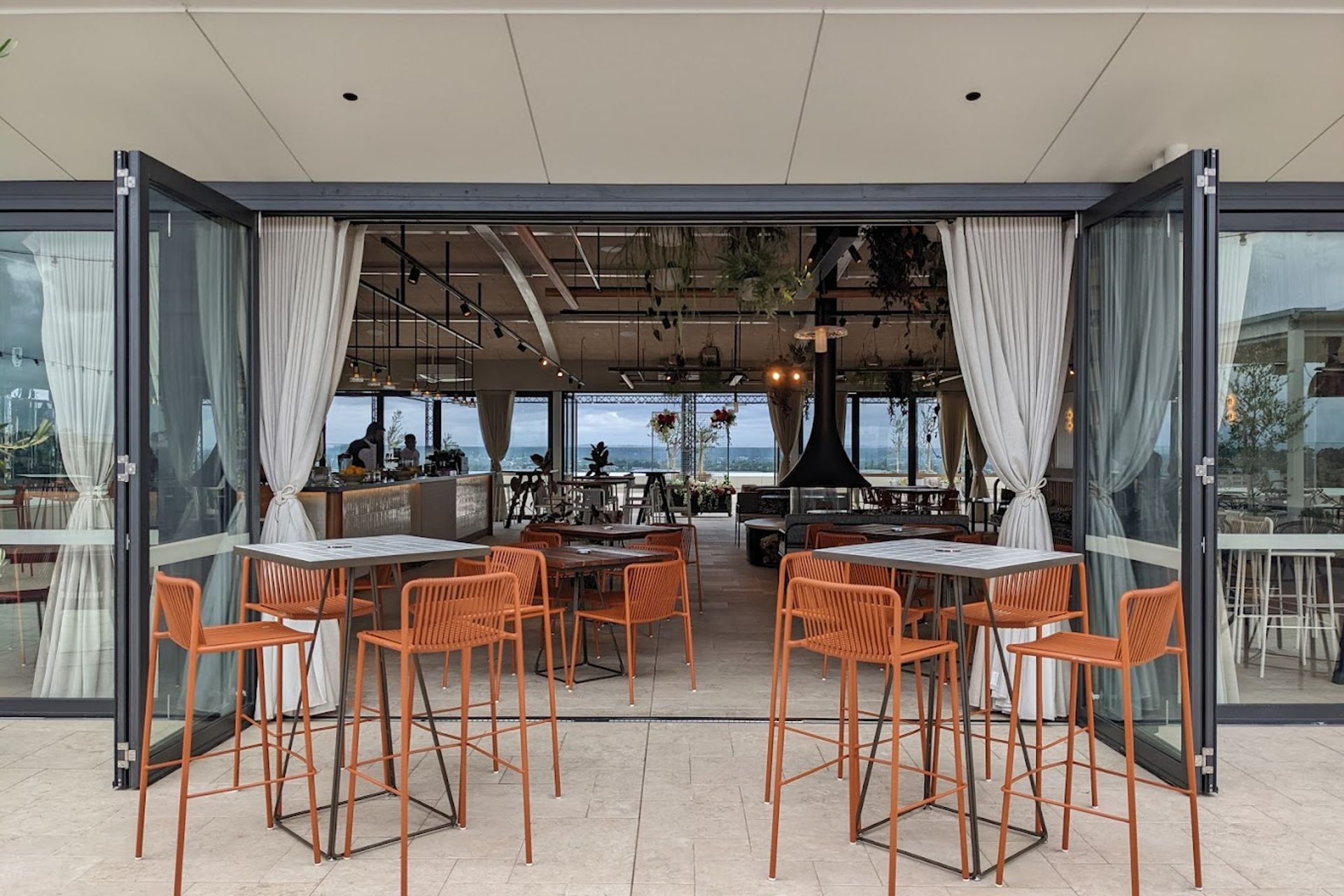 **&amp;&amp;Bankstown Sports Club, NSW (JC Bordelet Eva 992)