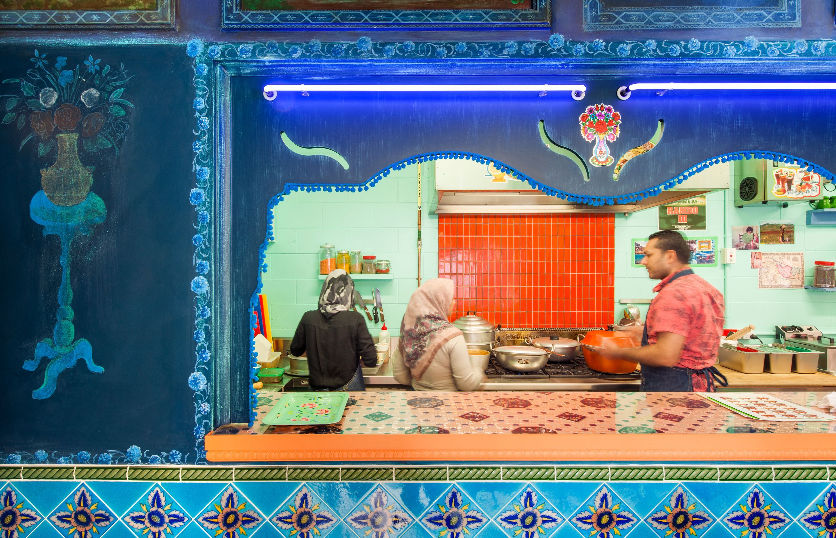 Parwana Kutchi Deli