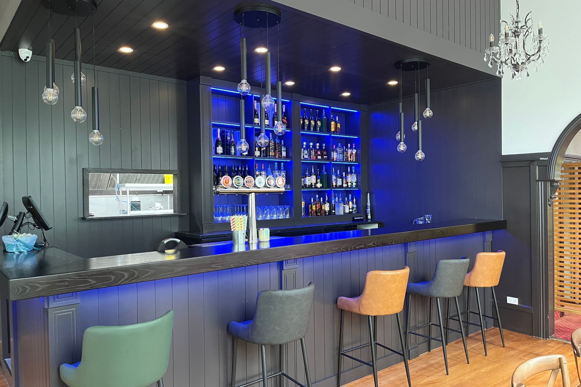 Wine &amp; Dine Restaurant