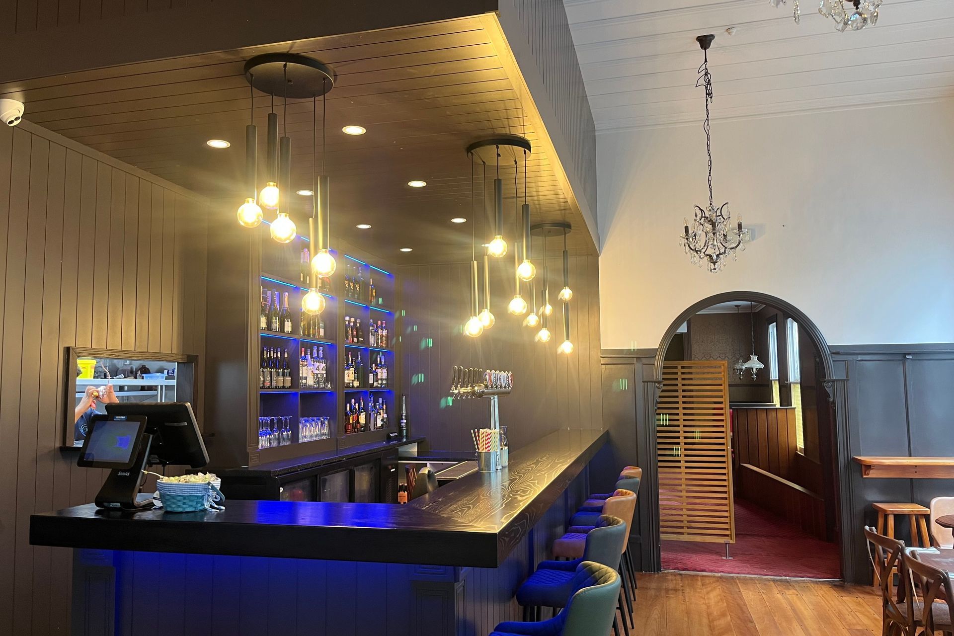 Wine &amp; Dine Restaurant