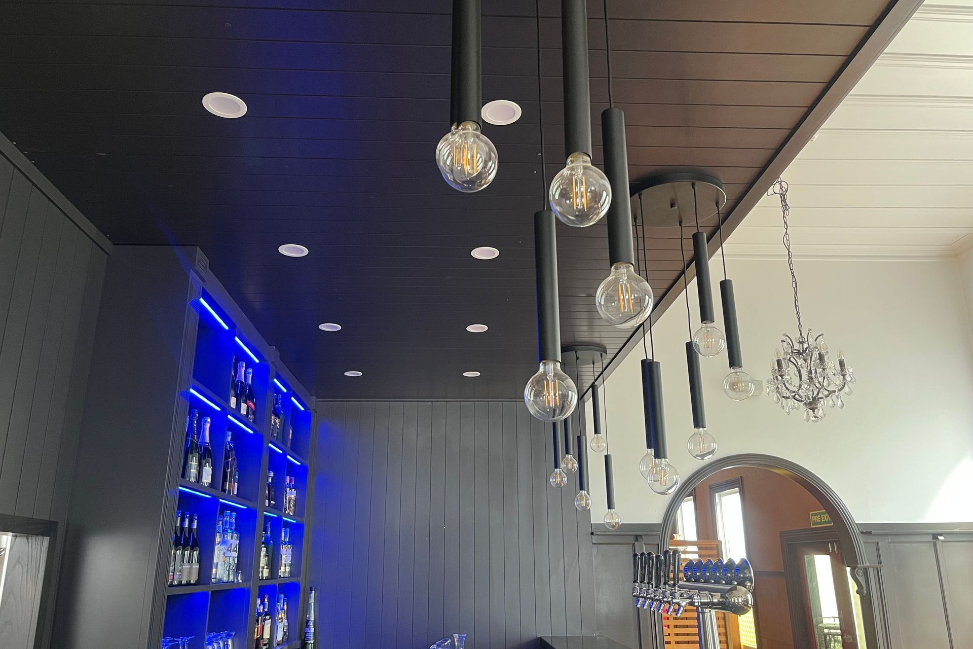 Wine &amp; Dine Restaurant