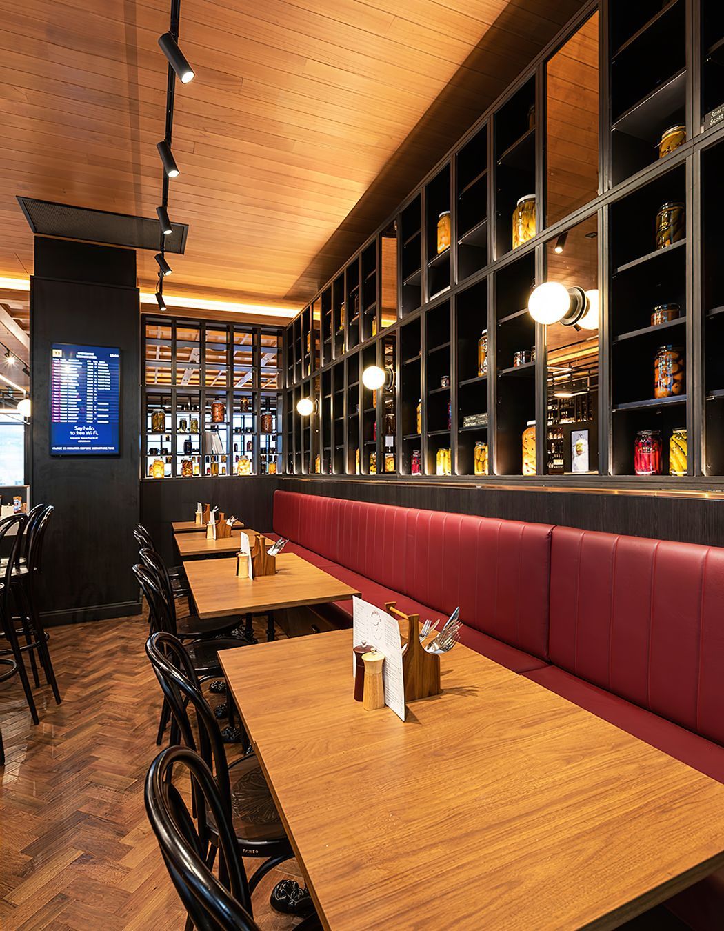 PICKETT’S DELI | MELBOURNE AIRPORT