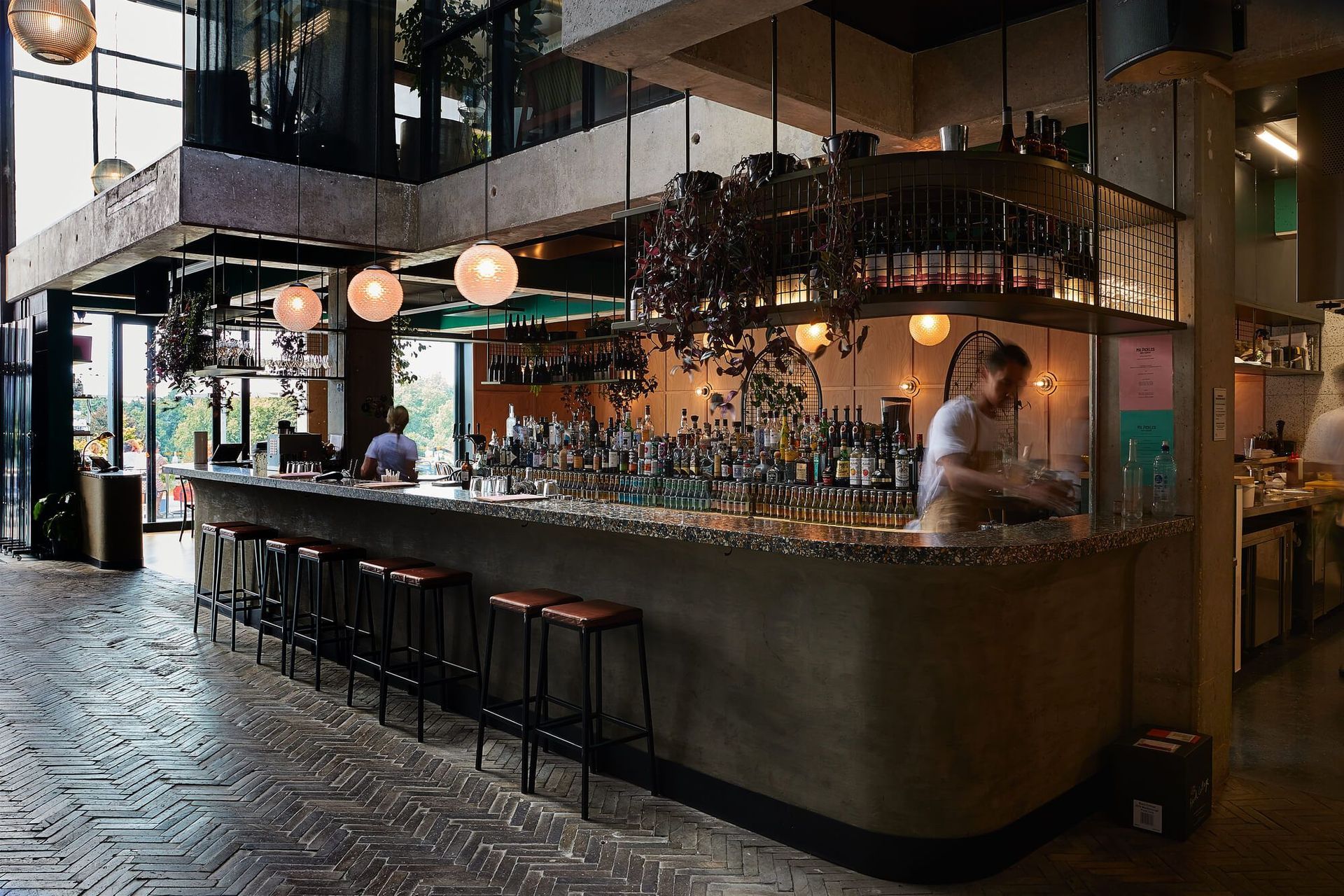 Mr Pickles, Restaurant & Bar