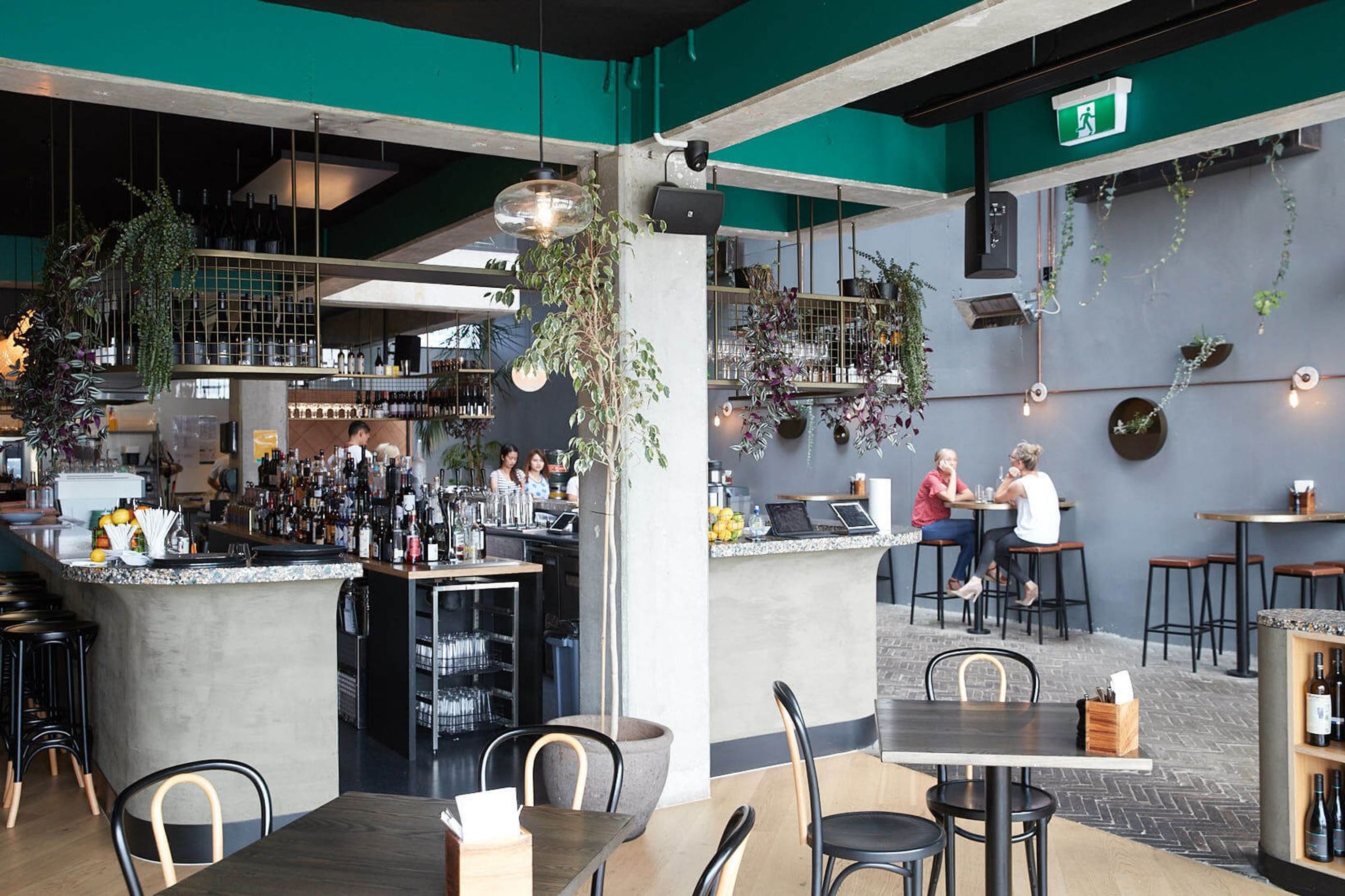 Mr Pickles, Restaurant &amp; Bar