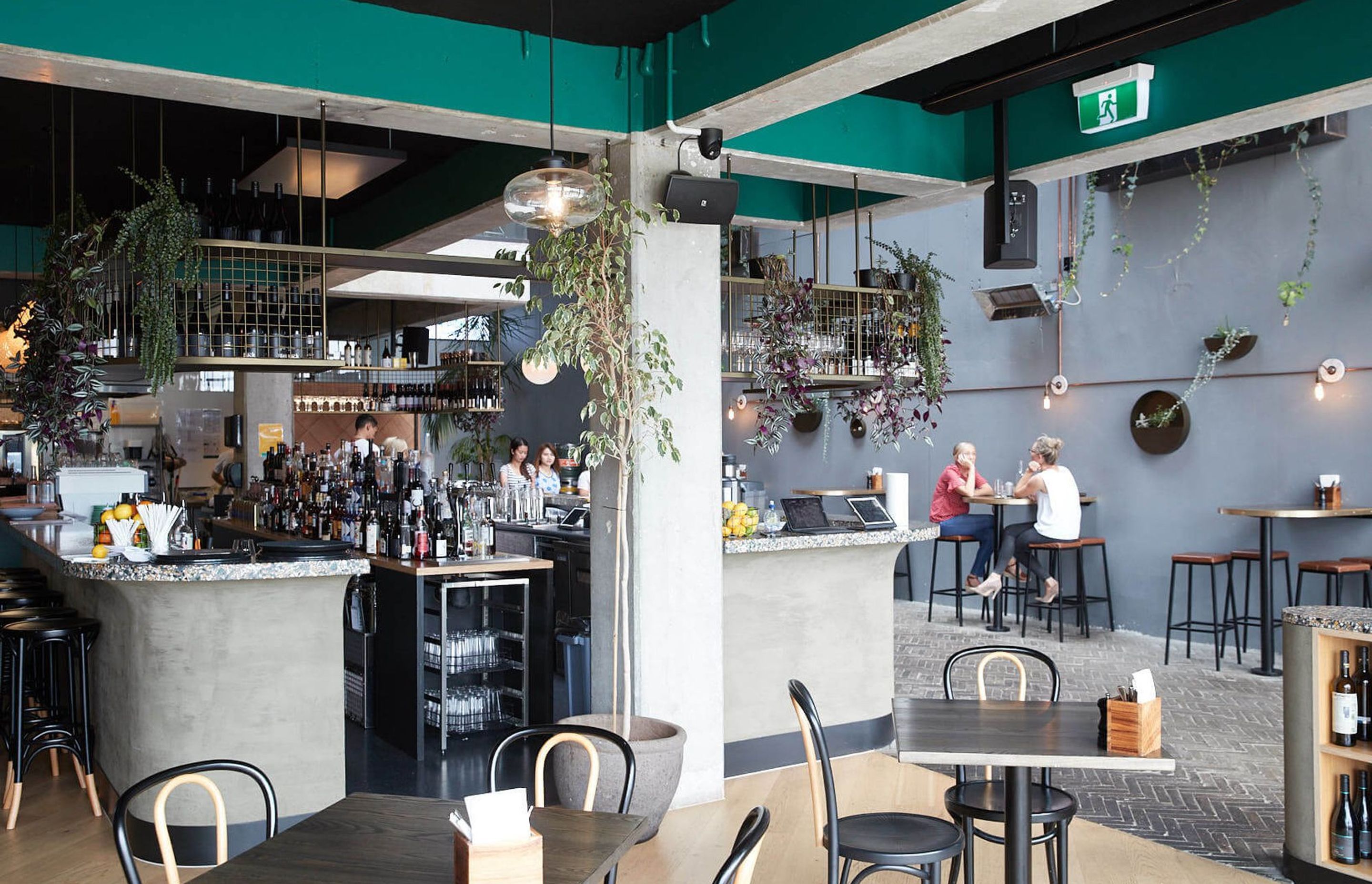 Mr Pickles, Restaurant & Bar