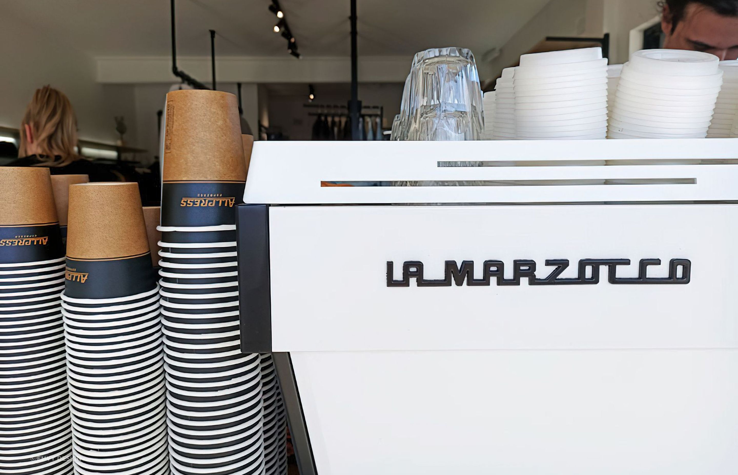 Fangerz Surf & Coffee